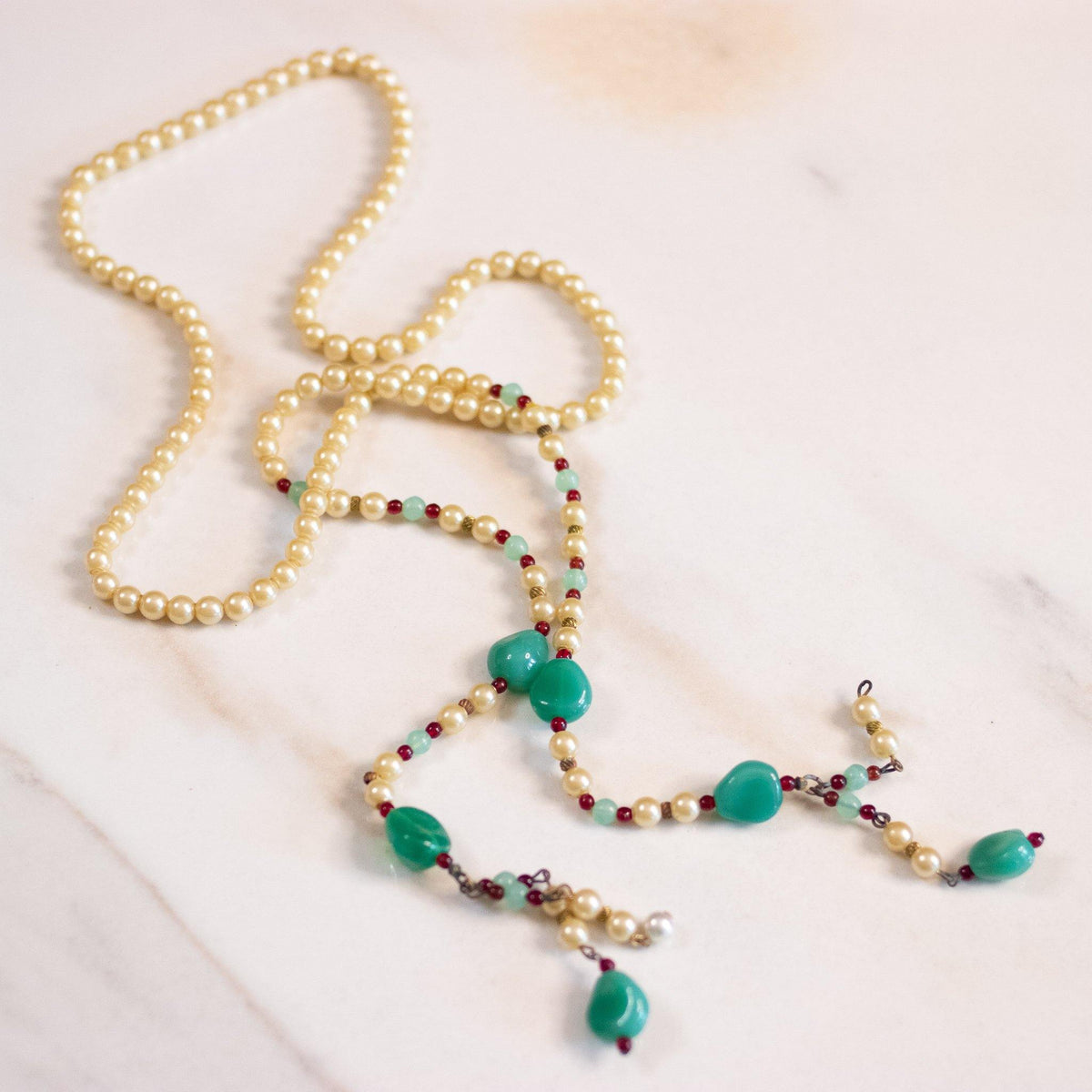 Vintage Art Deco Faux Pearl, Jade and Ruby Red Crystal Bead Lariat Necklace