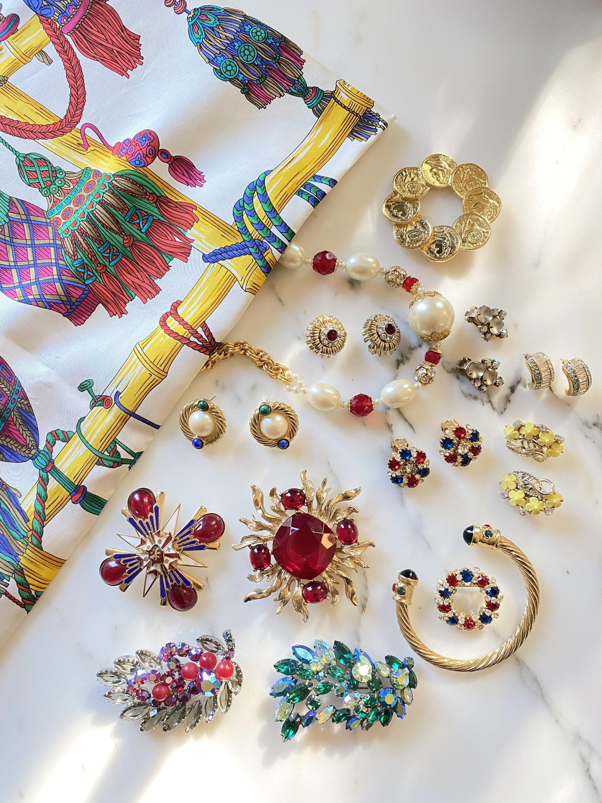 Vintage Petite Red, White, and Blue Crystal Brooch by Weiss - Vintage Meet Modern Vintage Jewelry - Chicago, Illinois - #oldhollywoodglamour #vintagemeetmodern #designervintage #jewelrybox #antiquejewelry #vintagejewelry