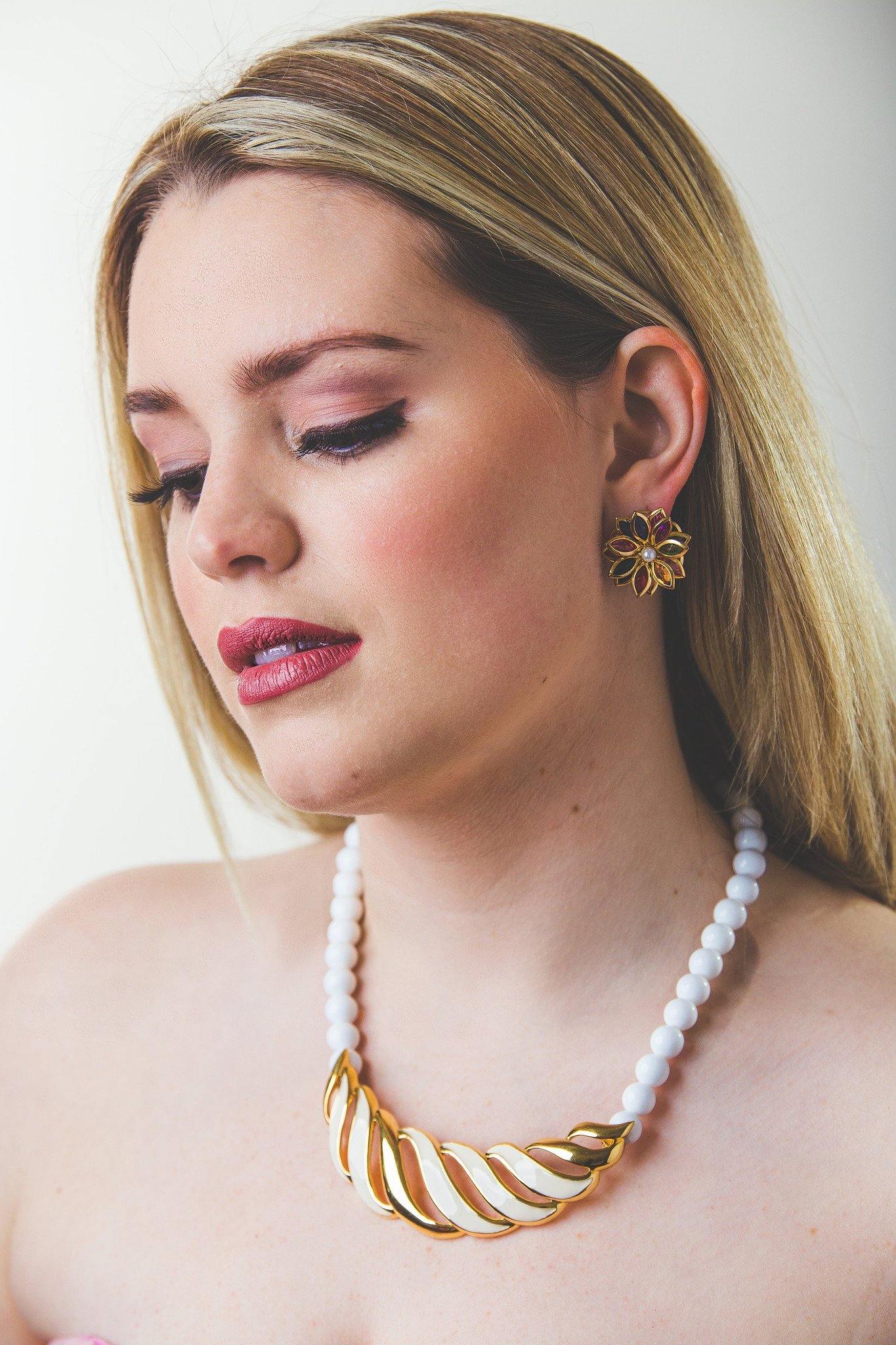 White and Gold Statement Necklace by Monet by Monet - Vintage Meet Modern Vintage Jewelry - Chicago, Illinois - #oldhollywoodglamour #vintagemeetmodern #designervintage #jewelrybox #antiquejewelry #vintagejewelry