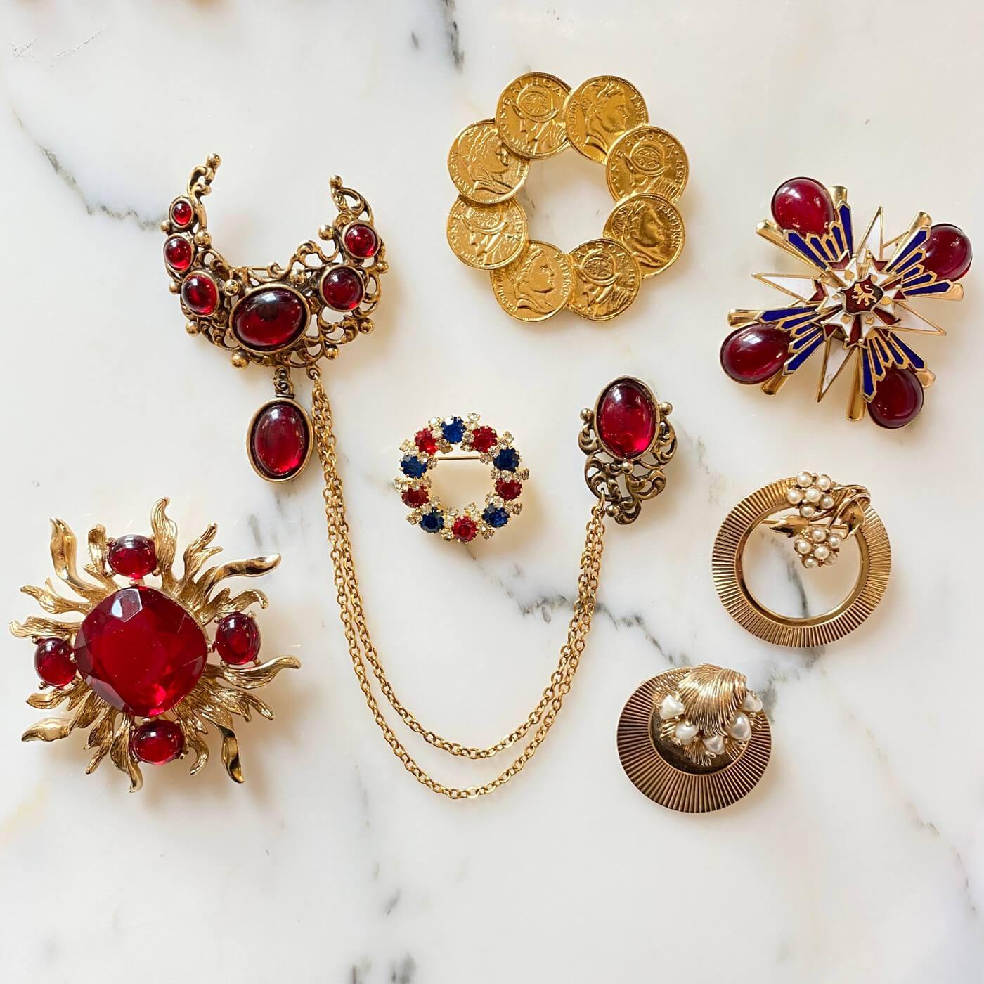 Ruby Cabochon Chatelaine Brooch by Unsigned Beauty - Vintage Meet Modern Vintage Jewelry - Chicago, Illinois - #oldhollywoodglamour #vintagemeetmodern #designervintage #jewelrybox #antiquejewelry #vintagejewelry