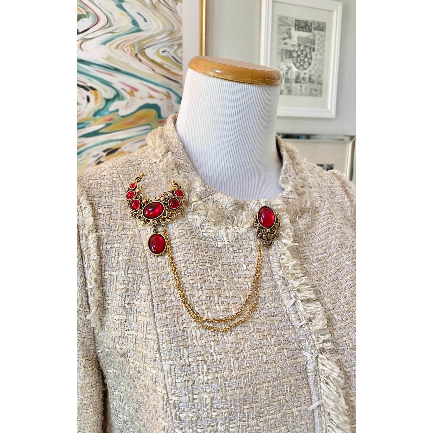 Ruby Cabochon Chatelaine Brooch by Unsigned Beauty - Vintage Meet Modern Vintage Jewelry - Chicago, Illinois - #oldhollywoodglamour #vintagemeetmodern #designervintage #jewelrybox #antiquejewelry #vintagejewelry