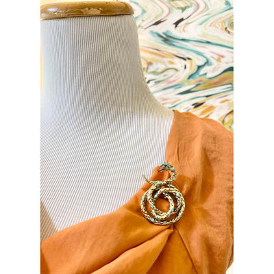 Vintage Snake Brooch by Unsigned Beauty - Vintage Meet Modern Vintage Jewelry - Chicago, Illinois - #oldhollywoodglamour #vintagemeetmodern #designervintage #jewelrybox #antiquejewelry #vintagejewelry