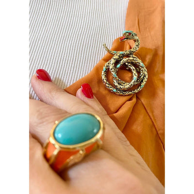 Vintage Snake Brooch by Unsigned Beauty - Vintage Meet Modern Vintage Jewelry - Chicago, Illinois - #oldhollywoodglamour #vintagemeetmodern #designervintage #jewelrybox #antiquejewelry #vintagejewelry