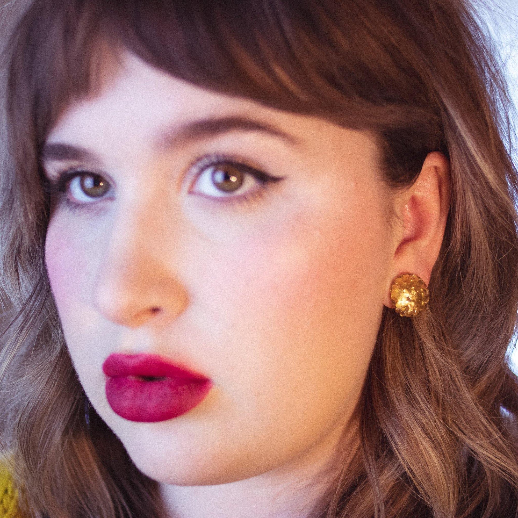 Vintage 1940s Gold Venetian Glass Earrings by Made in Italy - Vintage Meet Modern Vintage Jewelry - Chicago, Illinois - #oldhollywoodglamour #vintagemeetmodern #designervintage #jewelrybox #antiquejewelry #vintagejewelry