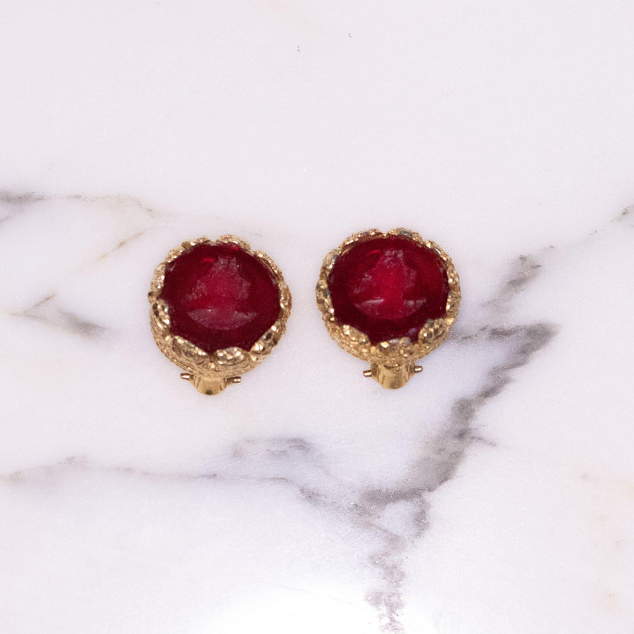 Vintage Red Intaglio Cameo Earrings by Unsigned Beauty - Vintage Meet Modern Vintage Jewelry - Chicago, Illinois - #oldhollywoodglamour #vintagemeetmodern #designervintage #jewelrybox #antiquejewelry #vintagejewelry