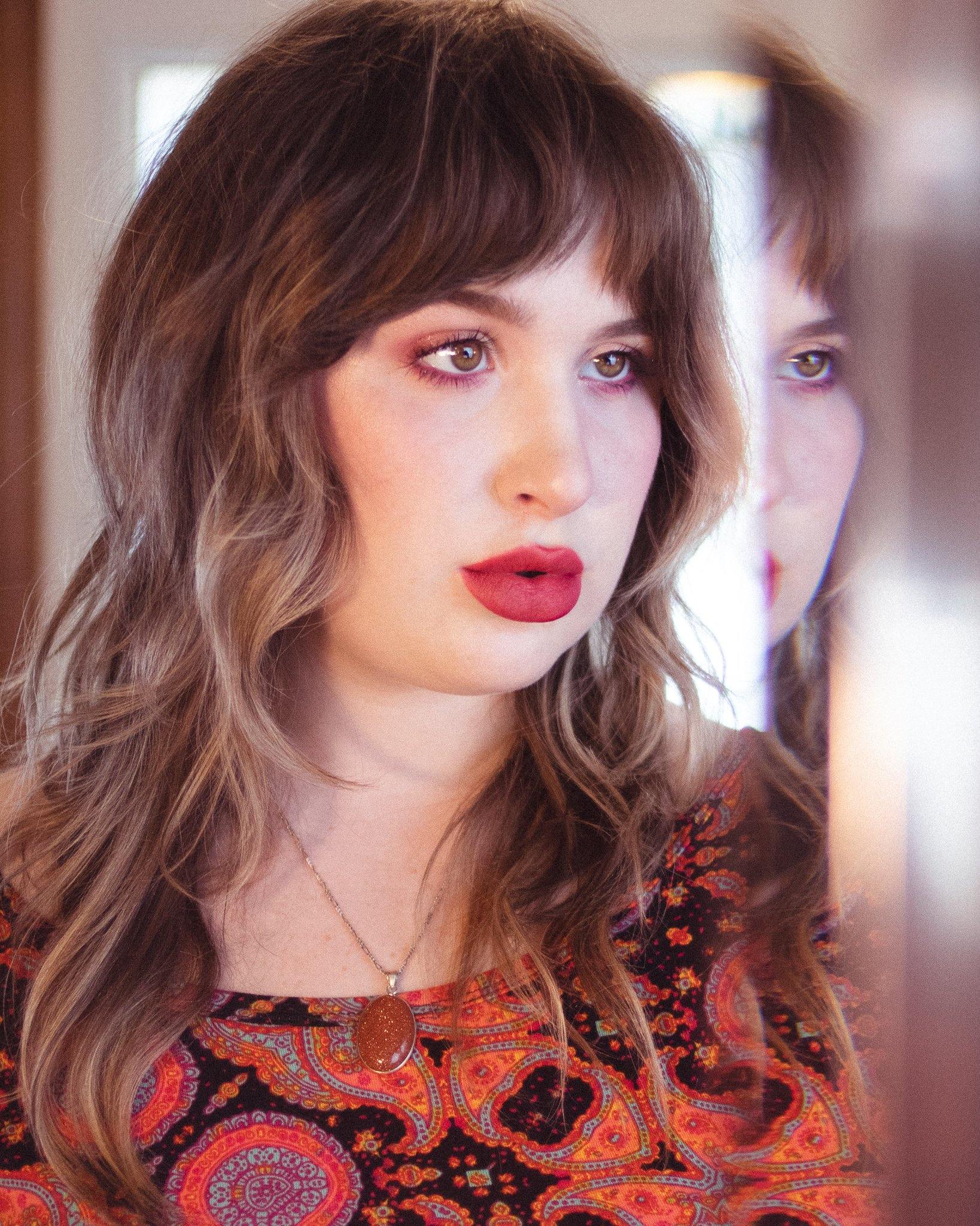 Vintage Gold Stone Pendant Necklace set in Sterling Silver by Hallmarked Sterling - Vintage Meet Modern Vintage Jewelry - Chicago, Illinois - #oldhollywoodglamour #vintagemeetmodern #designervintage #jewelrybox #antiquejewelry #vintagejewelry