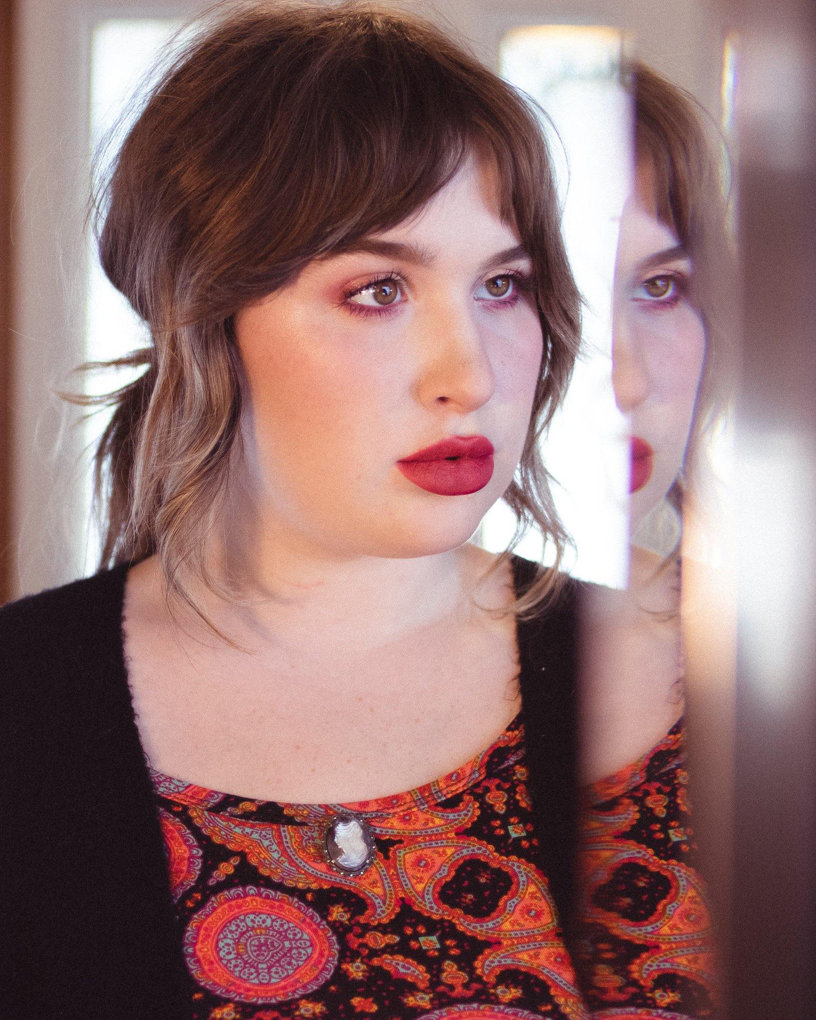 Vintage Sterling Silver Cameo Brooch, Carved Gray and Mother of Pearl Cameo, Brooches and Pins, Pendant by Sterling Silver - Vintage Meet Modern Vintage Jewelry - Chicago, Illinois - #oldhollywoodglamour #vintagemeetmodern #designervintage #jewelrybox #antiquejewelry #vintagejewelry