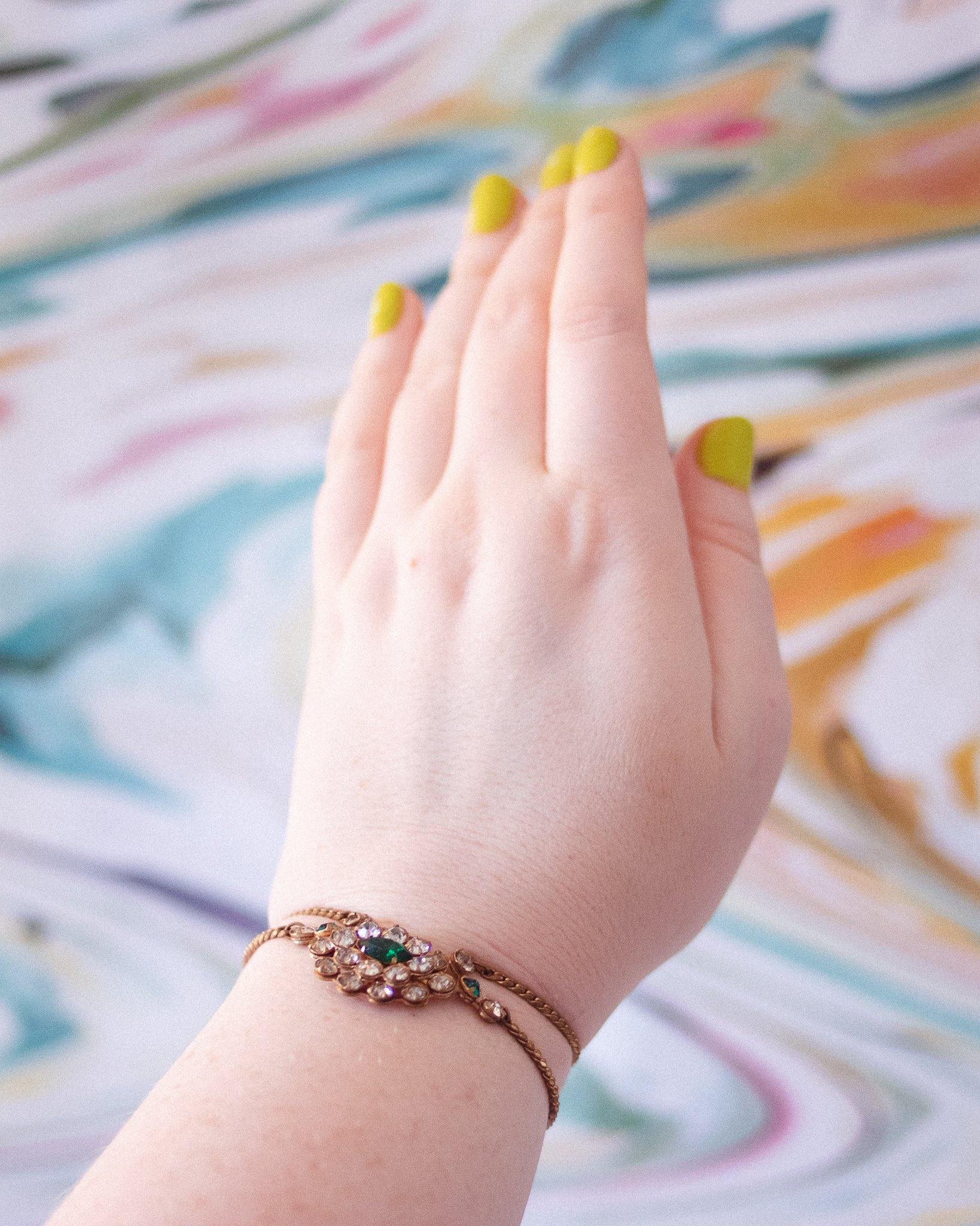 Vintage 1940s Gilt Bracelet with Diamante and Emerald Green Crystals by Unsigned Beauty - Vintage Meet Modern Vintage Jewelry - Chicago, Illinois - #oldhollywoodglamour #vintagemeetmodern #designervintage #jewelrybox #antiquejewelry #vintagejewelry