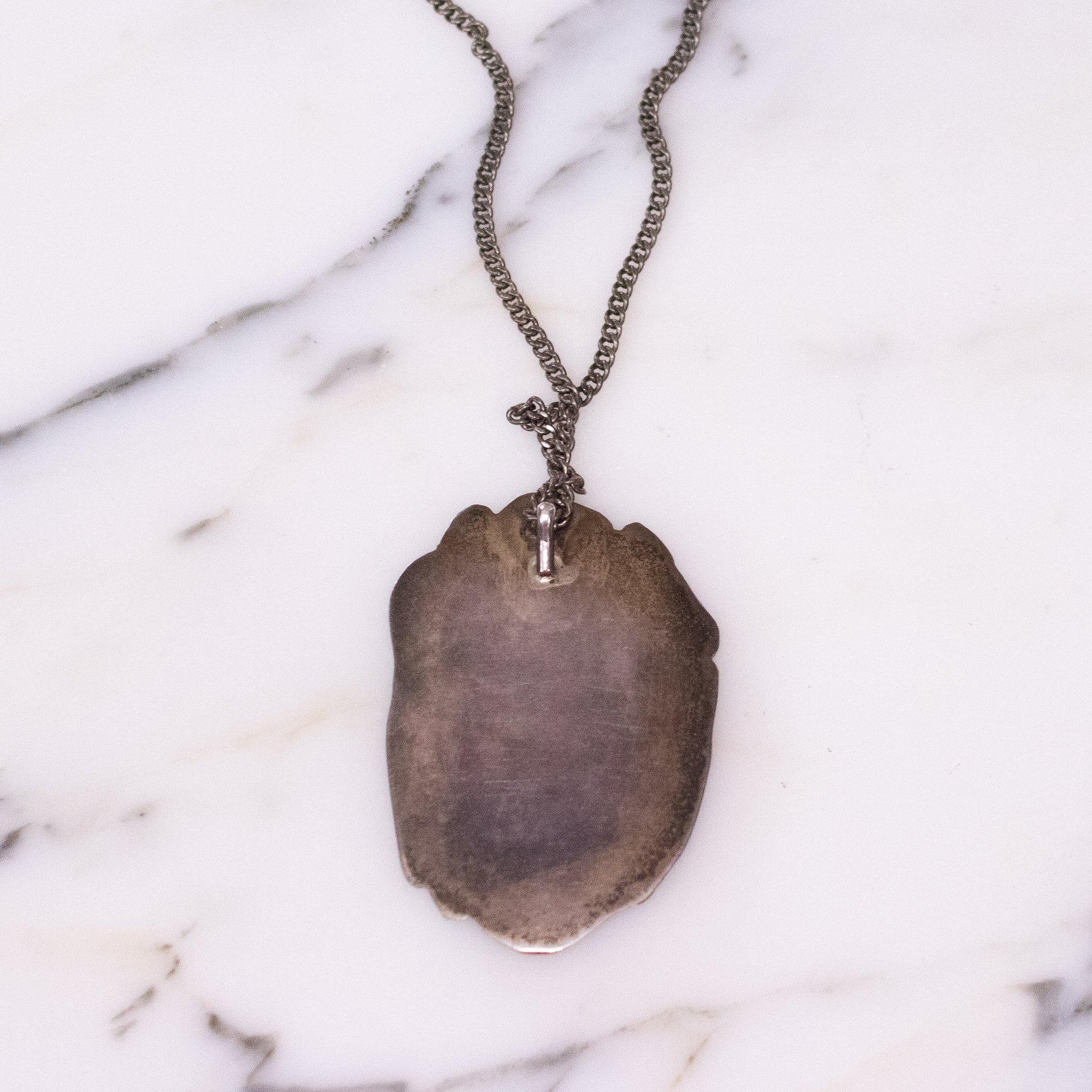 Vintage Picture Agate Statement Pendant Necklace Set In Sterling Silver by 1960s - Vintage Meet Modern Vintage Jewelry - Chicago, Illinois - #oldhollywoodglamour #vintagemeetmodern #designervintage #jewelrybox #antiquejewelry #vintagejewelry