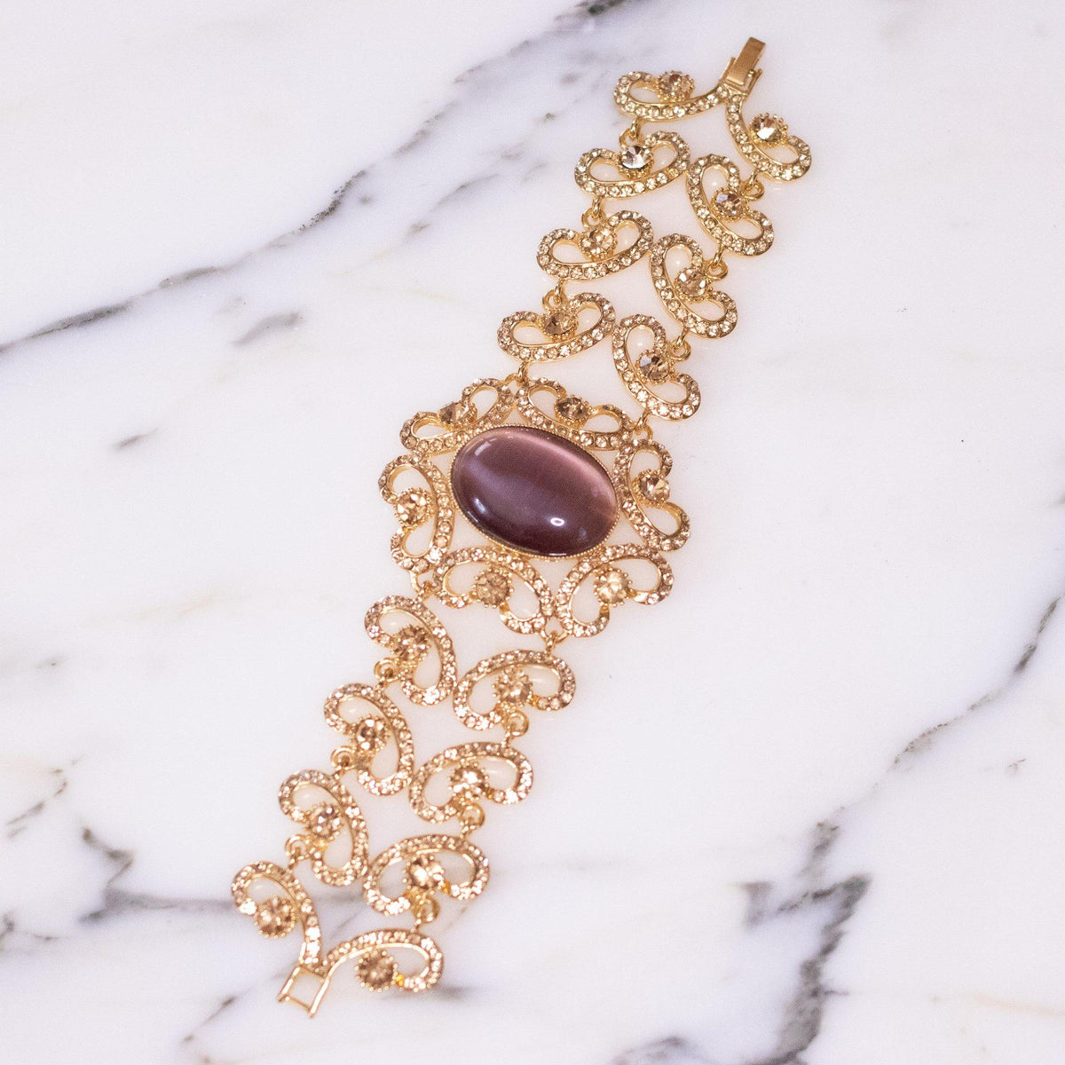 Vintage Gold Filigree Scroll Link Bracelet with Amethyst Cats Eye Moonglow Cabochon
