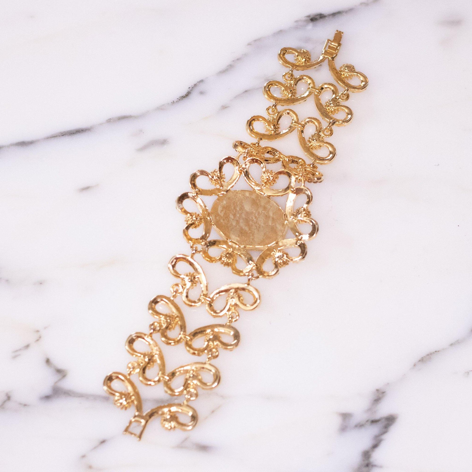 Vintage Gold Filigree Scroll Link Bracelet with Amethyst Cats Eye Moonglow Cabochon by Filigree - Vintage Meet Modern Vintage Jewelry - Chicago, Illinois - #oldhollywoodglamour #vintagemeetmodern #designervintage #jewelrybox #antiquejewelry #vintagejewelry