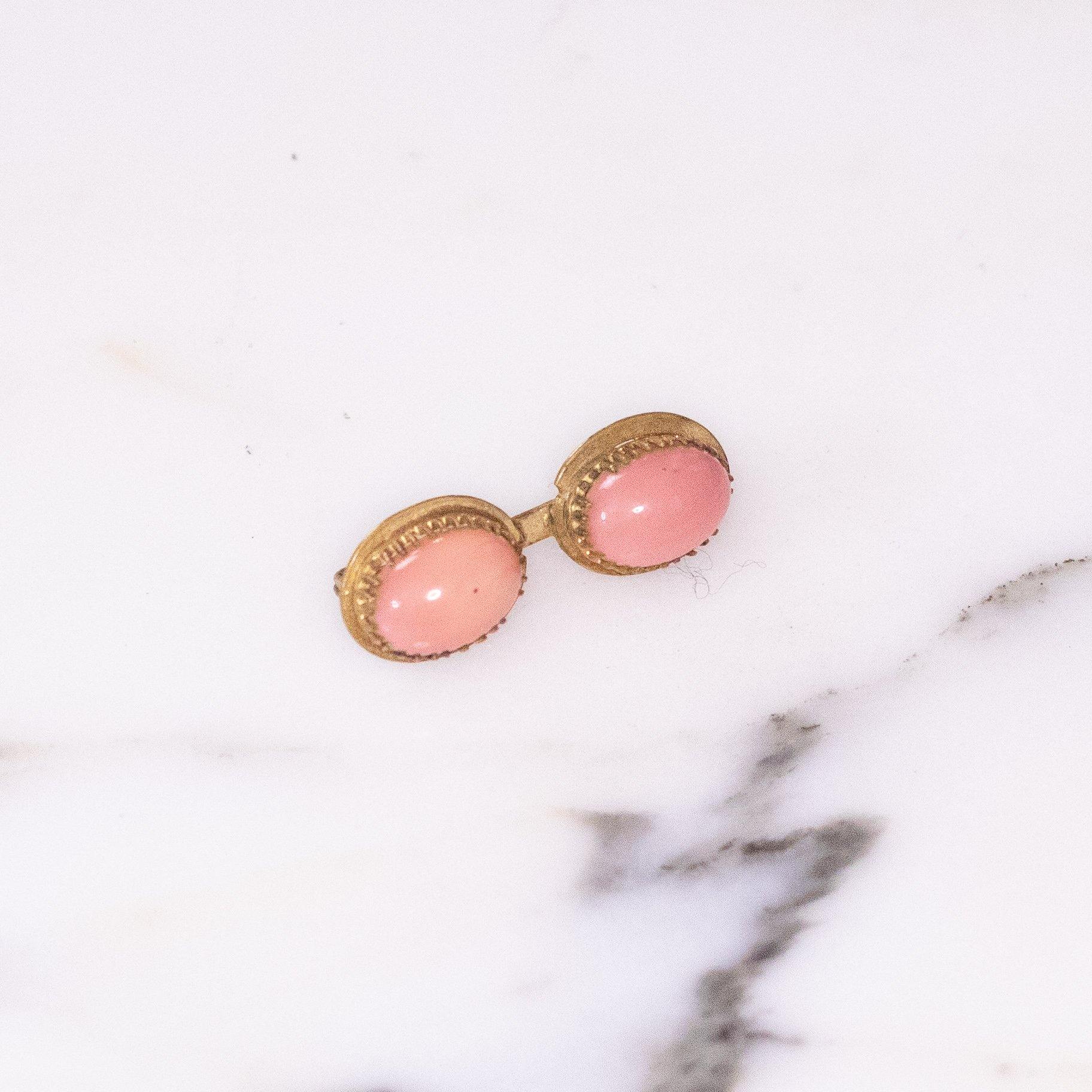 Vintage Victorian Petite Gold Tone Pale Pink Peach Glass Cabochon Brooch by Czech - Vintage Meet Modern Vintage Jewelry - Chicago, Illinois - #oldhollywoodglamour #vintagemeetmodern #designervintage #jewelrybox #antiquejewelry #vintagejewelry