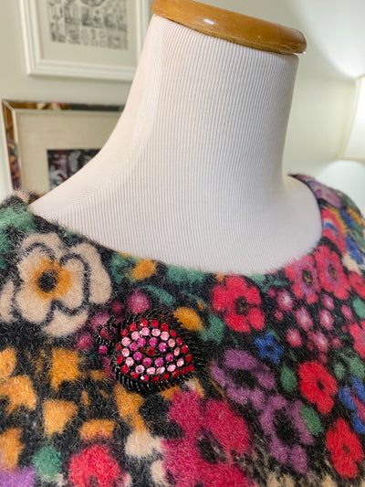 Vintage Light and Hot Pink Rhinestone Leaf Brooch by Unsigned Beauty - Vintage Meet Modern Vintage Jewelry - Chicago, Illinois - #oldhollywoodglamour #vintagemeetmodern #designervintage #jewelrybox #antiquejewelry #vintagejewelry