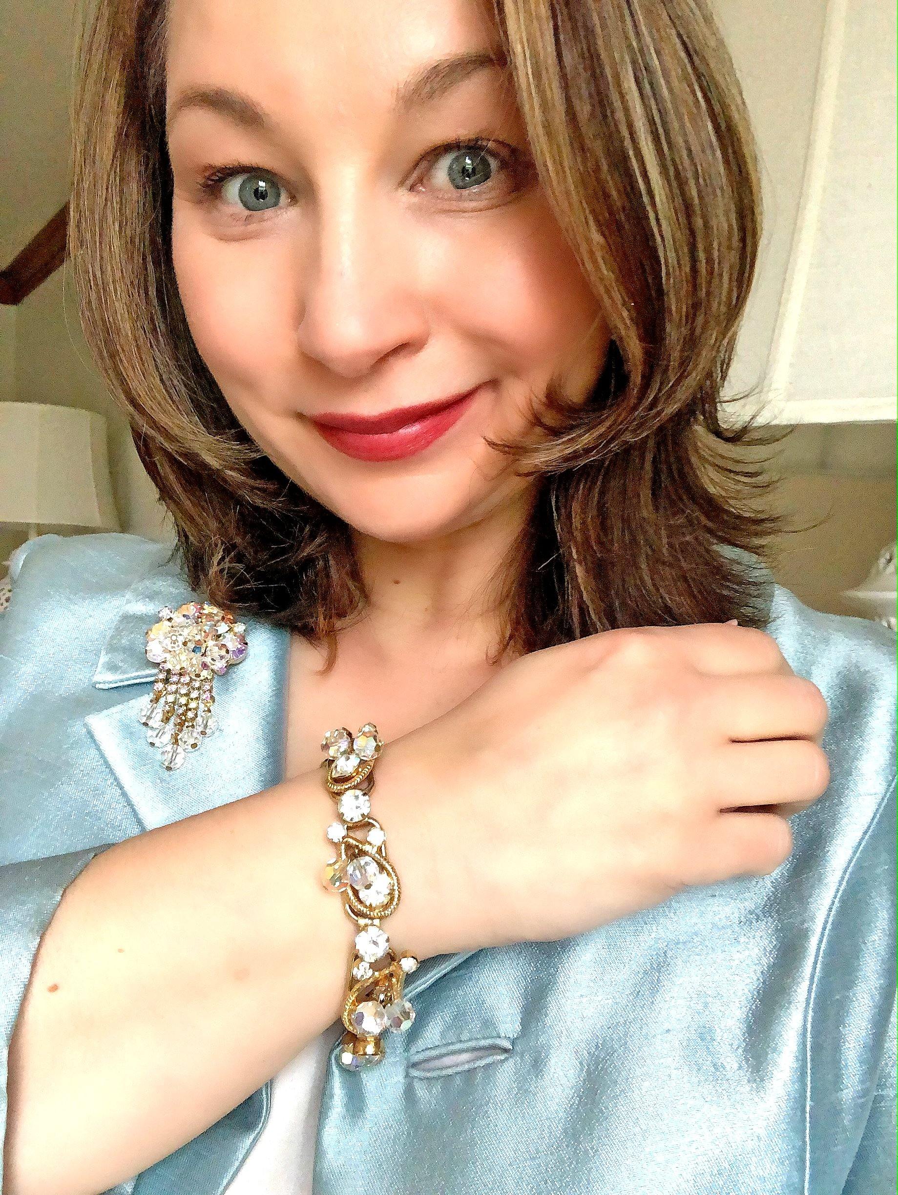 Vintage Juliana Diamante and Aurora Borealis Bracelet by Juliana - Vintage Meet Modern Vintage Jewelry - Chicago, Illinois - #oldhollywoodglamour #vintagemeetmodern #designervintage #jewelrybox #antiquejewelry #vintagejewelry