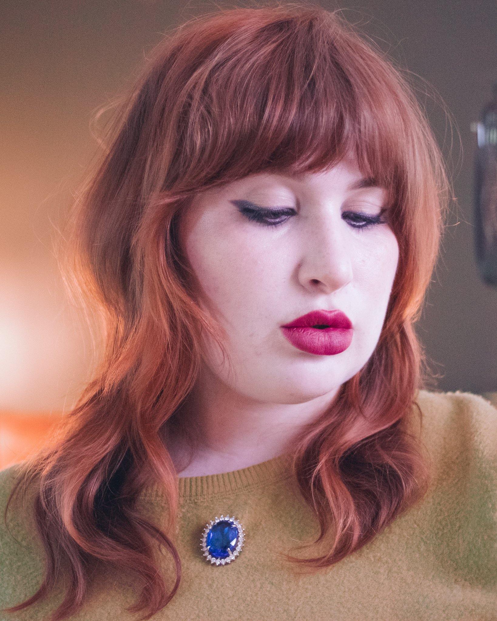 Vintage Large Blue Crystal Oval Brooch with Diamante Rhinestones by Unsigned Beauty - Vintage Meet Modern Vintage Jewelry - Chicago, Illinois - #oldhollywoodglamour #vintagemeetmodern #designervintage #jewelrybox #antiquejewelry #vintagejewelry