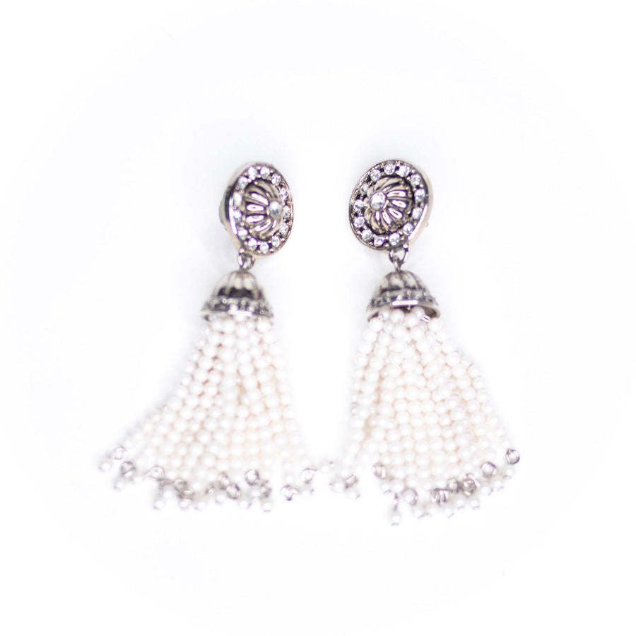 Vintage Avon Art Deco Style Pearl Tassel Earrings by Avon - Vintage Meet Modern Vintage Jewelry - Chicago, Illinois - #oldhollywoodglamour #vintagemeetmodern #designervintage #jewelrybox #antiquejewelry #vintagejewelry