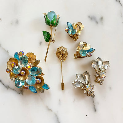 Vintage Blue Rose Brooch by Vintage Meet Modern  - Vintage Meet Modern Vintage Jewelry - Chicago, Illinois - #oldhollywoodglamour #vintagemeetmodern #designervintage #jewelrybox #antiquejewelry #vintagejewelry