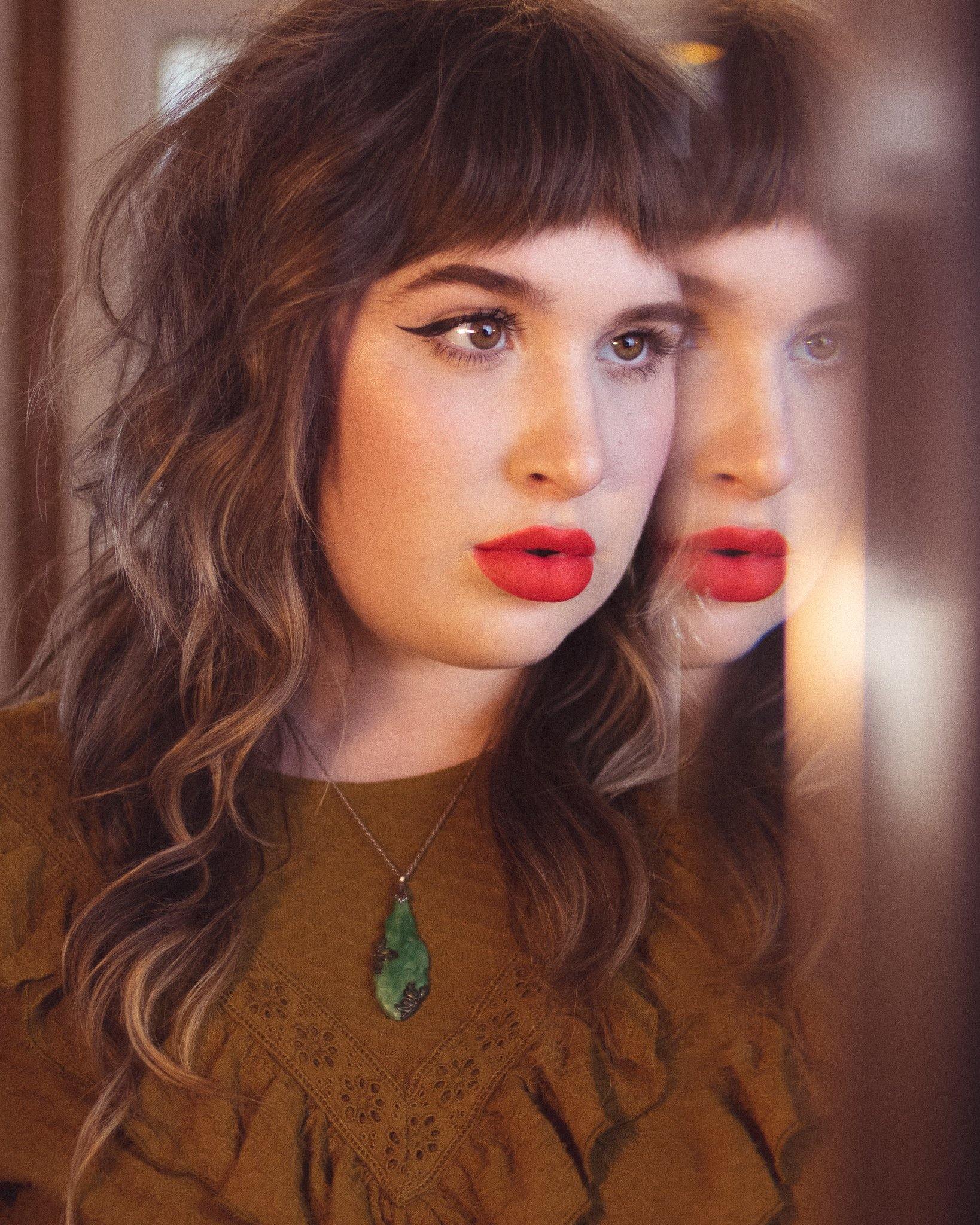 Vintage Art Deco Sterling Silver Jade Green Pressed Glass with Floral Etching by Vintage Meet Modern - Vintage Meet Modern Vintage Jewelry - Chicago, Illinois - #oldhollywoodglamour #vintagemeetmodern #designervintage #jewelrybox #antiquejewelry #vintagejewelry