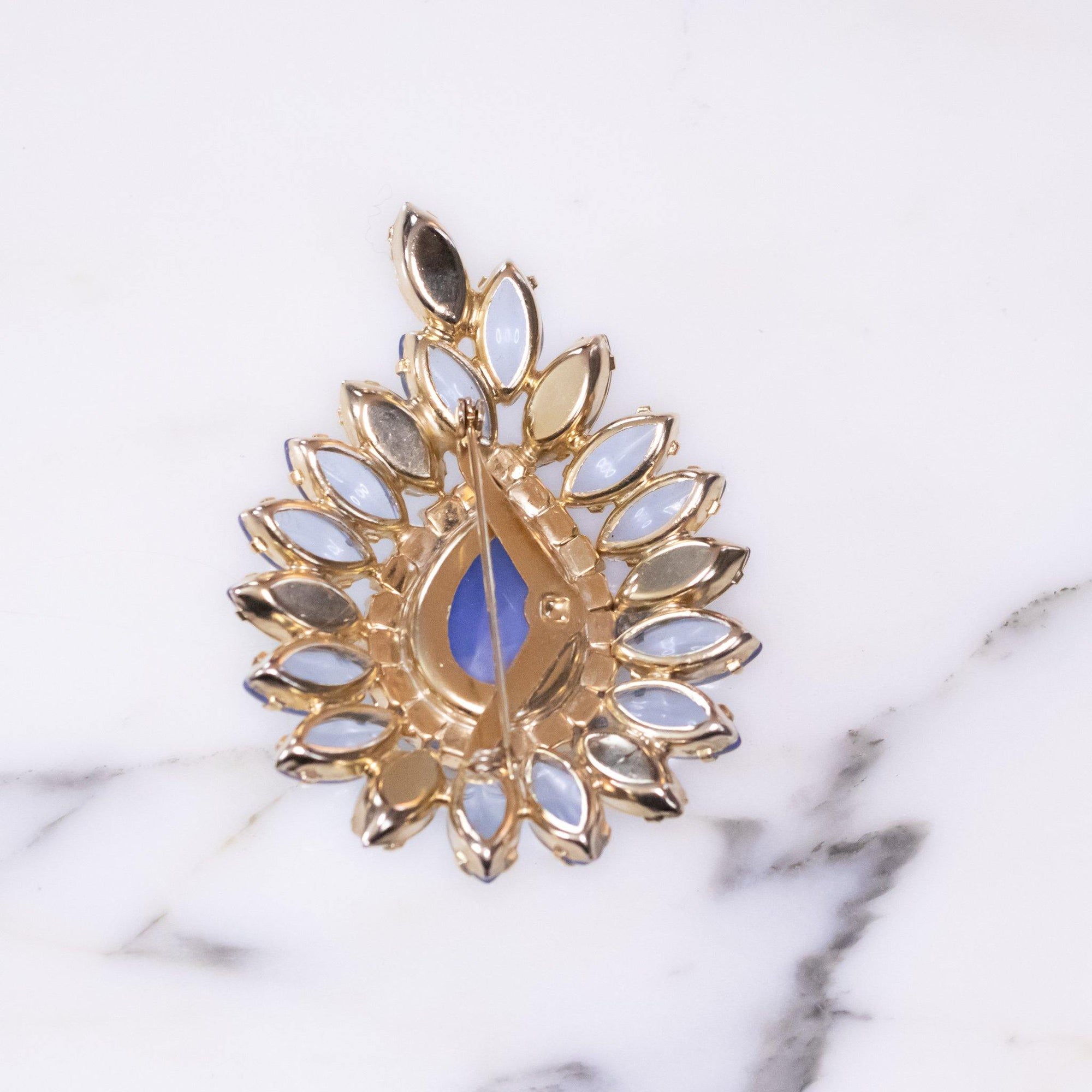 Vintage Larger Shades of Blue Brooch by Vintage Meet Modern - Vintage Meet Modern Vintage Jewelry - Chicago, Illinois - #oldhollywoodglamour #vintagemeetmodern #designervintage #jewelrybox #antiquejewelry #vintagejewelry