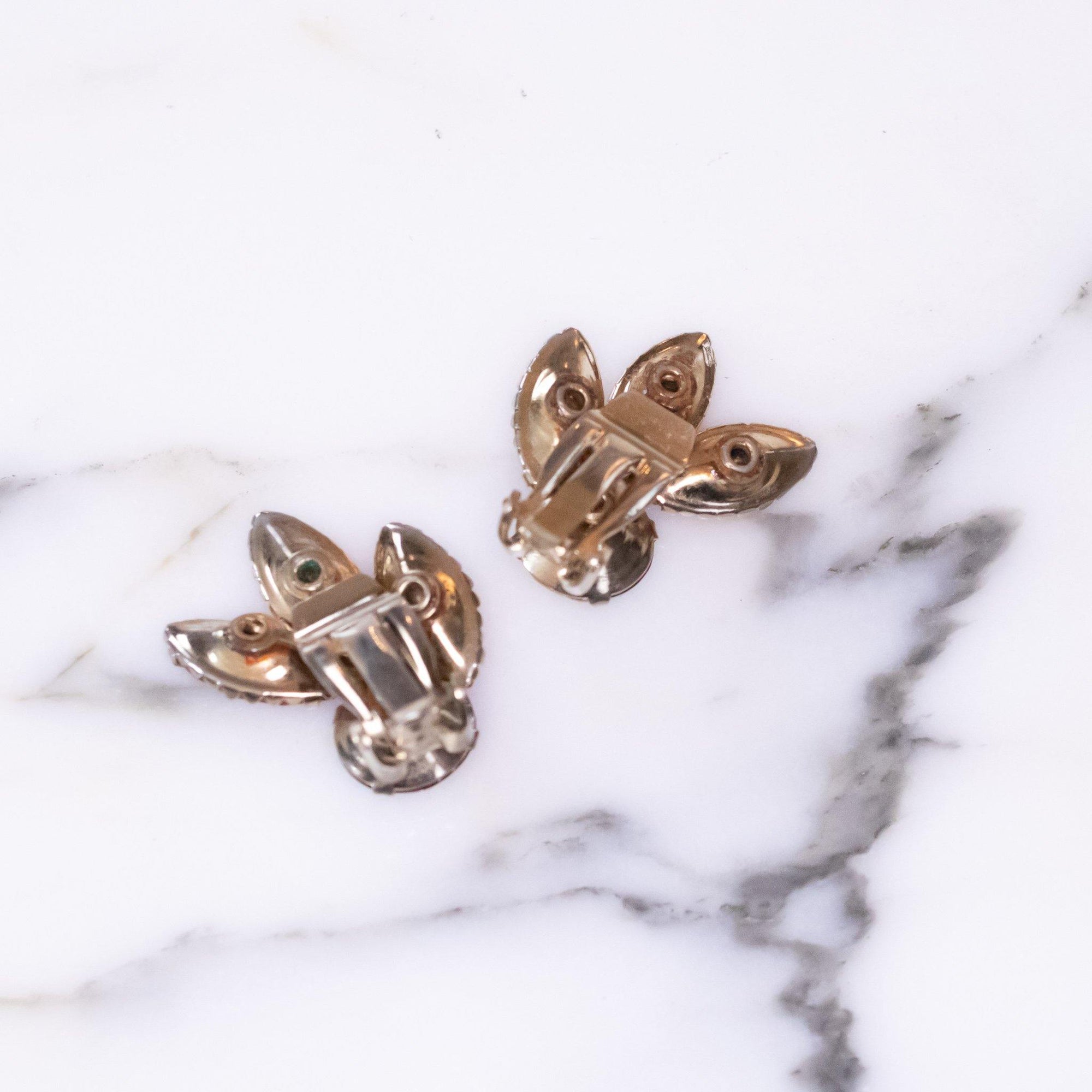 Vintage Red Aurora Borealis Statement Earrings by Vintage Meet Modern - Vintage Meet Modern Vintage Jewelry - Chicago, Illinois - #oldhollywoodglamour #vintagemeetmodern #designervintage #jewelrybox #antiquejewelry #vintagejewelry