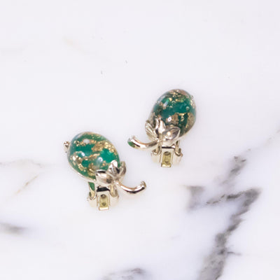 Vintage Green and Gold Confetti Lucite Clip Earrings by Vintage Meet Modern  - Vintage Meet Modern Vintage Jewelry - Chicago, Illinois - #oldhollywoodglamour #vintagemeetmodern #designervintage #jewelrybox #antiquejewelry #vintagejewelry