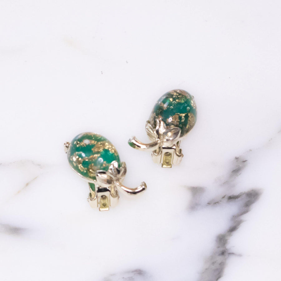 Vintage Green and Gold Confetti Lucite Clip Earrings by Vintage Meet Modern - Vintage Meet Modern Vintage Jewelry - Chicago, Illinois - #oldhollywoodglamour #vintagemeetmodern #designervintage #jewelrybox #antiquejewelry #vintagejewelry