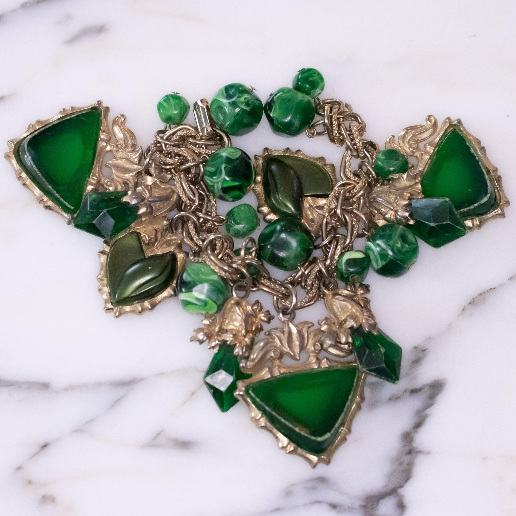 Vintage Chunky Green Lucite Charm Bracelet by Vintage Meet Modern - Vintage Meet Modern Vintage Jewelry - Chicago, Illinois - #oldhollywoodglamour #vintagemeetmodern #designervintage #jewelrybox #antiquejewelry #vintagejewelry
