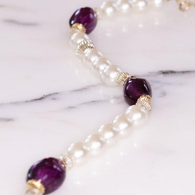 Vintage Faux Pearl and Purple Lucite Bead Necklace by Vintage Meet Modern - Vintage Meet Modern Vintage Jewelry - Chicago, Illinois - #oldhollywoodglamour #vintagemeetmodern #designervintage #jewelrybox #antiquejewelry #vintagejewelry