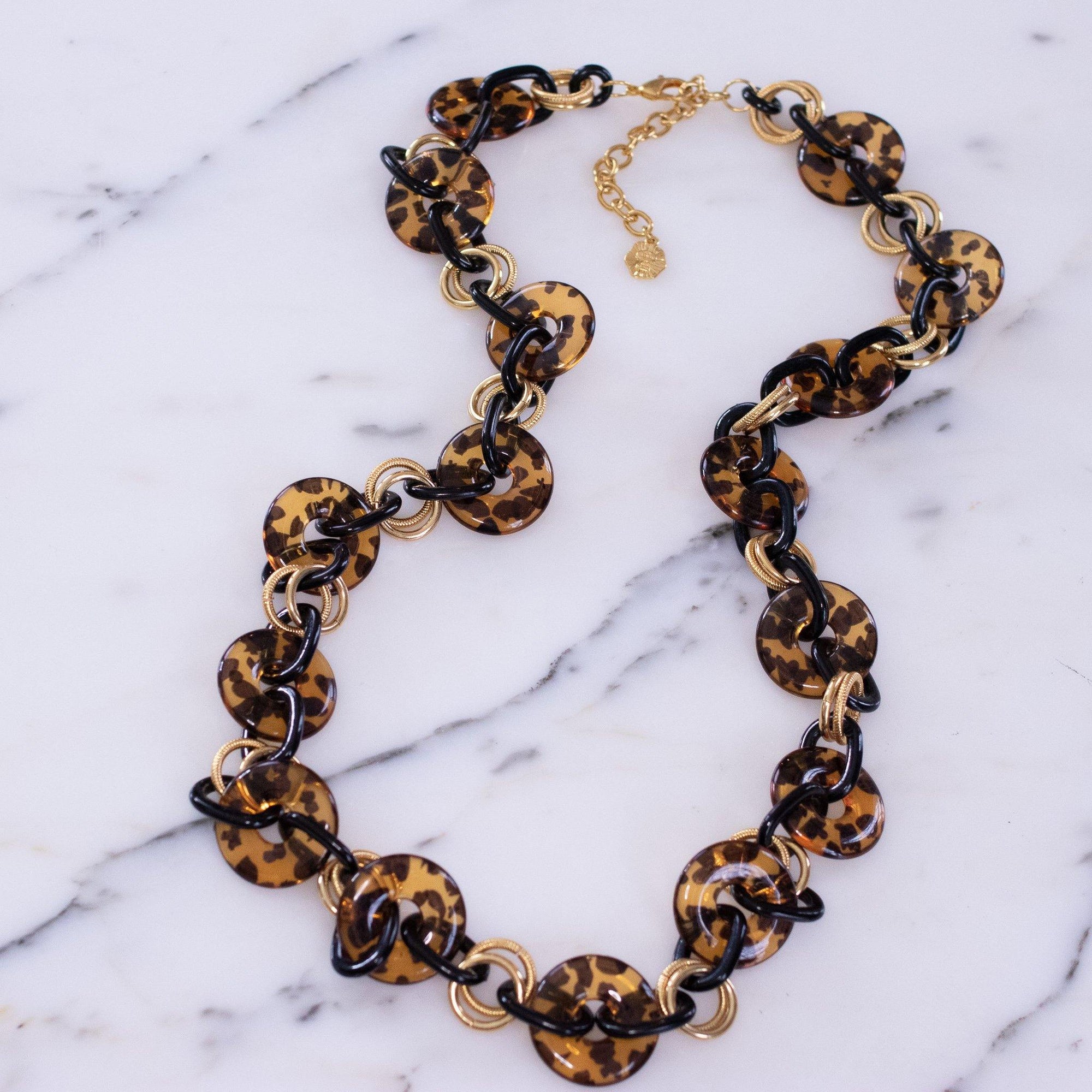Vintage RJ Graziano Long Chunky Tortoise Lucite Statement Necklace by Vintage Meet Modern - Vintage Meet Modern Vintage Jewelry - Chicago, Illinois - #oldhollywoodglamour #vintagemeetmodern #designervintage #jewelrybox #antiquejewelry #vintagejewelry