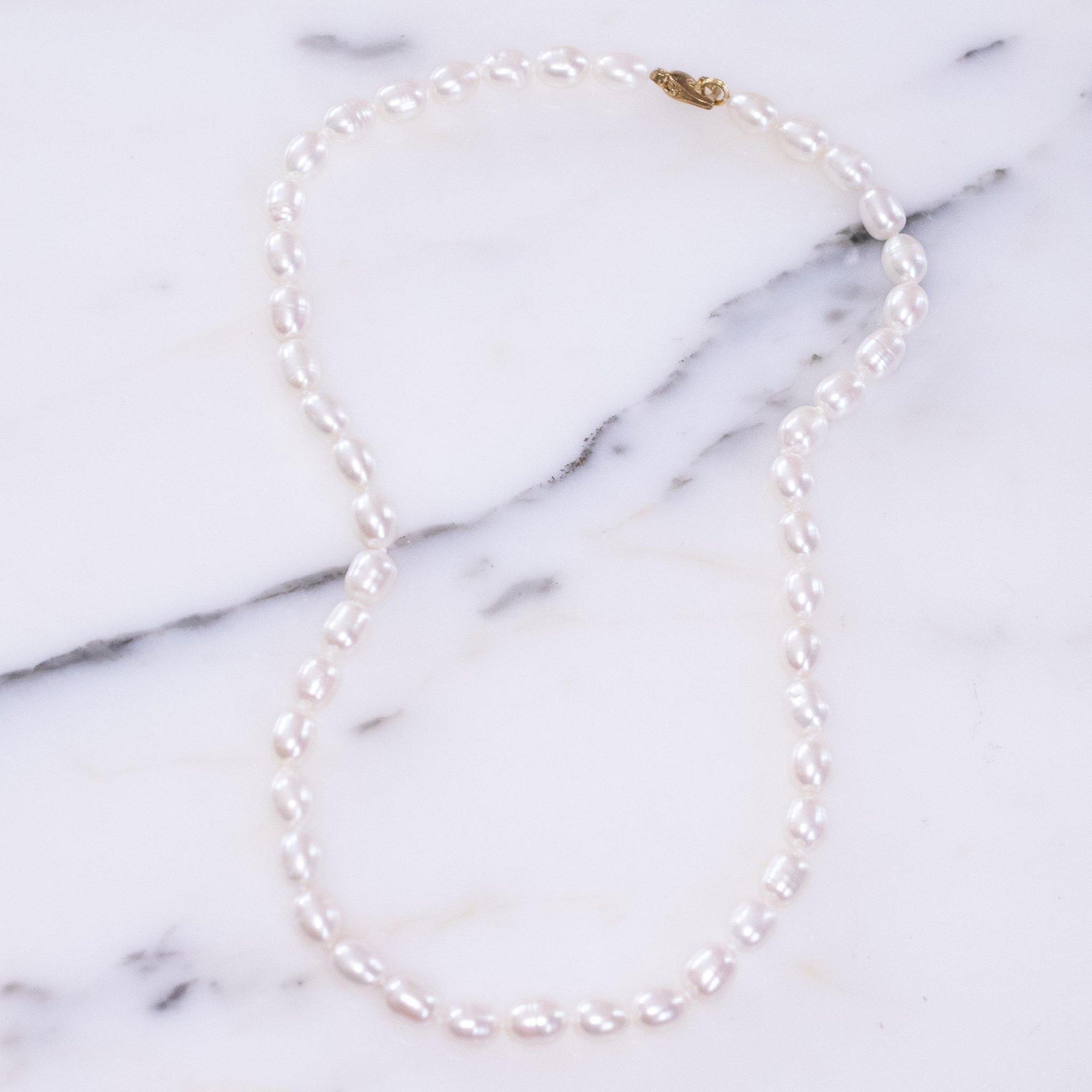 Vintage Freshwater Pearl Necklace by Vintage Meet Modern - Vintage Meet Modern Vintage Jewelry - Chicago, Illinois - #oldhollywoodglamour #vintagemeetmodern #designervintage #jewelrybox #antiquejewelry #vintagejewelry