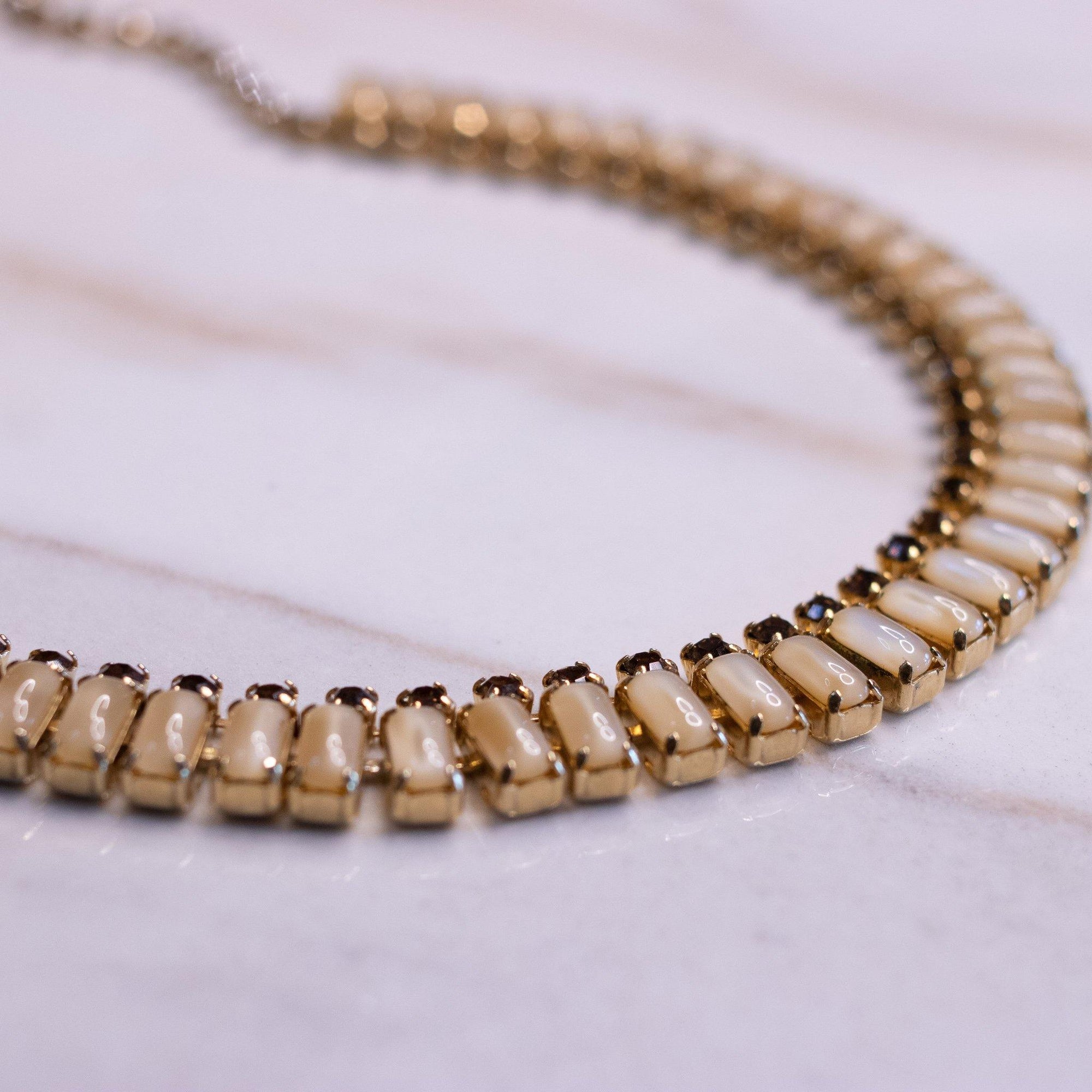 Vintage Champagne and Amber Cognac Topaz Rhinestone Necklace by Vintage Meet Modern - Vintage Meet Modern Vintage Jewelry - Chicago, Illinois - #oldhollywoodglamour #vintagemeetmodern #designervintage #jewelrybox #antiquejewelry #vintagejewelry