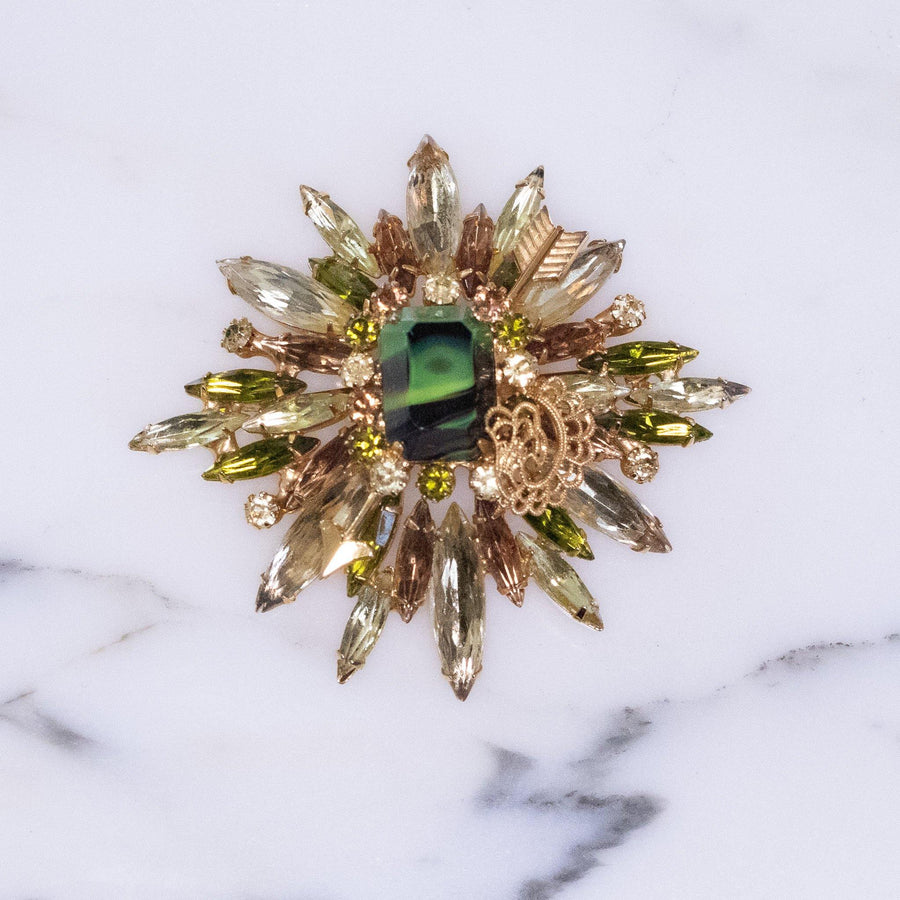 Vintage Green and Gold Rhinestone Brooch with Gold Arrow by Vintage Meet Modern - Vintage Meet Modern Vintage Jewelry - Chicago, Illinois - #oldhollywoodglamour #vintagemeetmodern #designervintage #jewelrybox #antiquejewelry #vintagejewelry