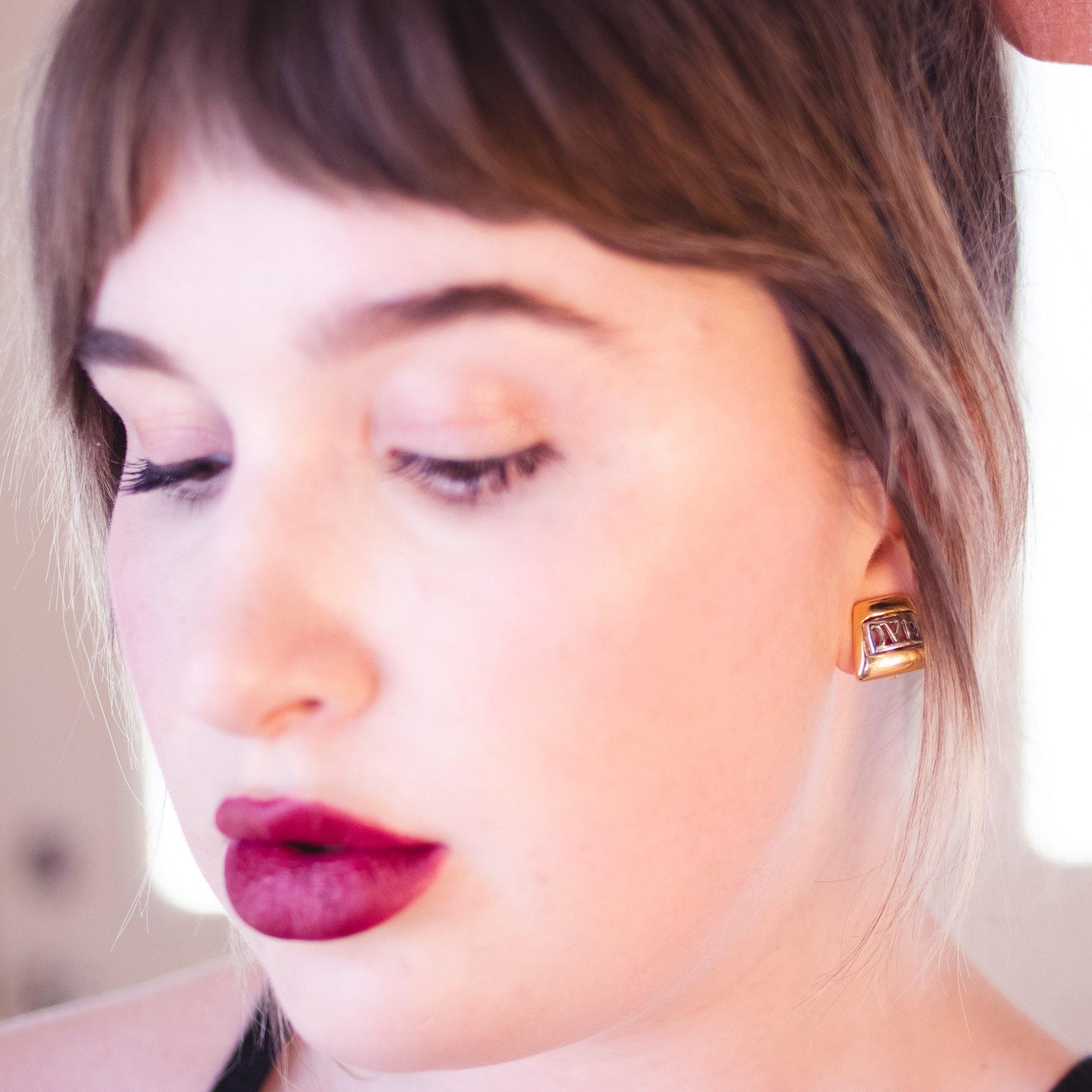 Diane von Furstenberg Gold Tassel Lariat Necklace, DVF, Designer Vintage Jewelry, 1970s by Diane Von Furstenberg - Vintage Meet Modern Vintage Jewelry - Chicago, Illinois - #oldhollywoodglamour #vintagemeetmodern #designervintage #jewelrybox #antiquejewelry #vintagejewelry