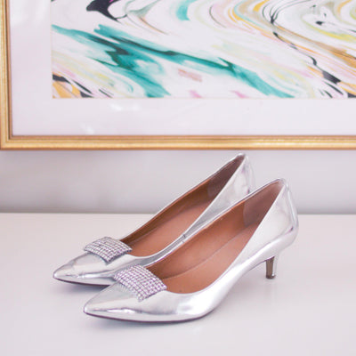 Vintage Art Deco Shoe Clips with Rhodium Plating by Art Deco - Vintage Meet Modern Vintage Jewelry - Chicago, Illinois - #oldhollywoodglamour #vintagemeetmodern #designervintage #jewelrybox #antiquejewelry #vintagejewelry