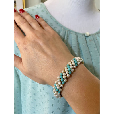 Vintage Turquoise and Pearl Seed Bead Bracelet by Unsigned Beauty - Vintage Meet Modern Vintage Jewelry - Chicago, Illinois - #oldhollywoodglamour #vintagemeetmodern #designervintage #jewelrybox #antiquejewelry #vintagejewelry