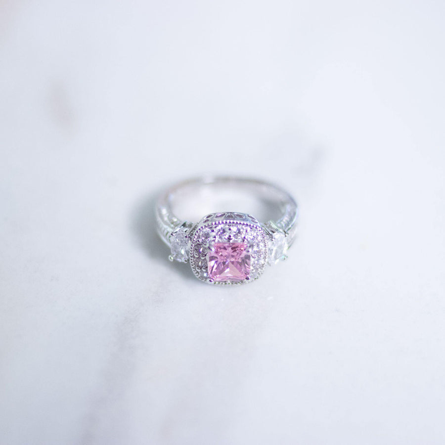 Vintage Art Deco Style Pink Crystal Statement Ring by Unsigned Beauty - Vintage Meet Modern Vintage Jewelry - Chicago, Illinois - #oldhollywoodglamour #vintagemeetmodern #designervintage #jewelrybox #antiquejewelry #vintagejewelry