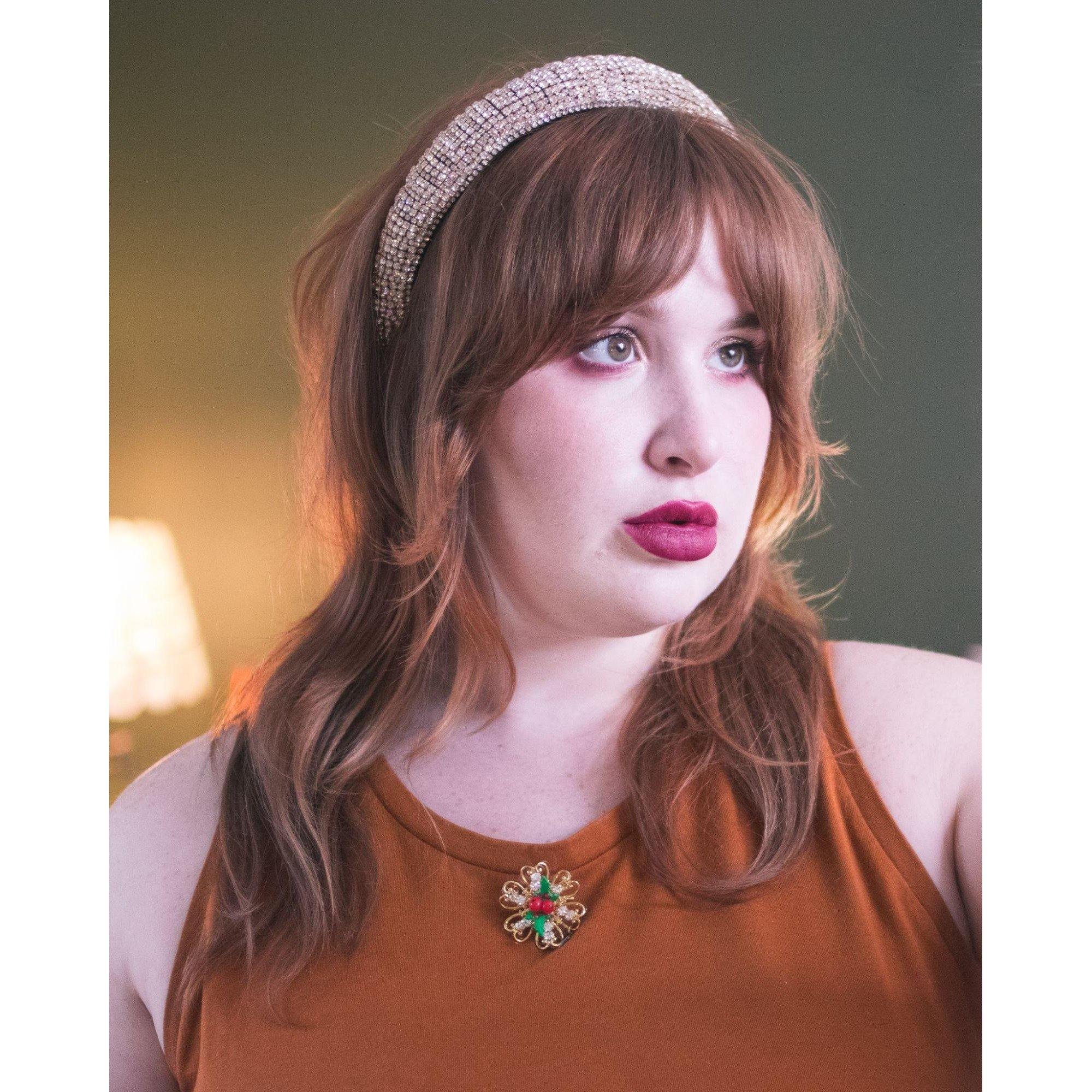 Holly Petite Christmas Brooch by Unsigned Beauty - Vintage Meet Modern Vintage Jewelry - Chicago, Illinois - #oldhollywoodglamour #vintagemeetmodern #designervintage #jewelrybox #antiquejewelry #vintagejewelry