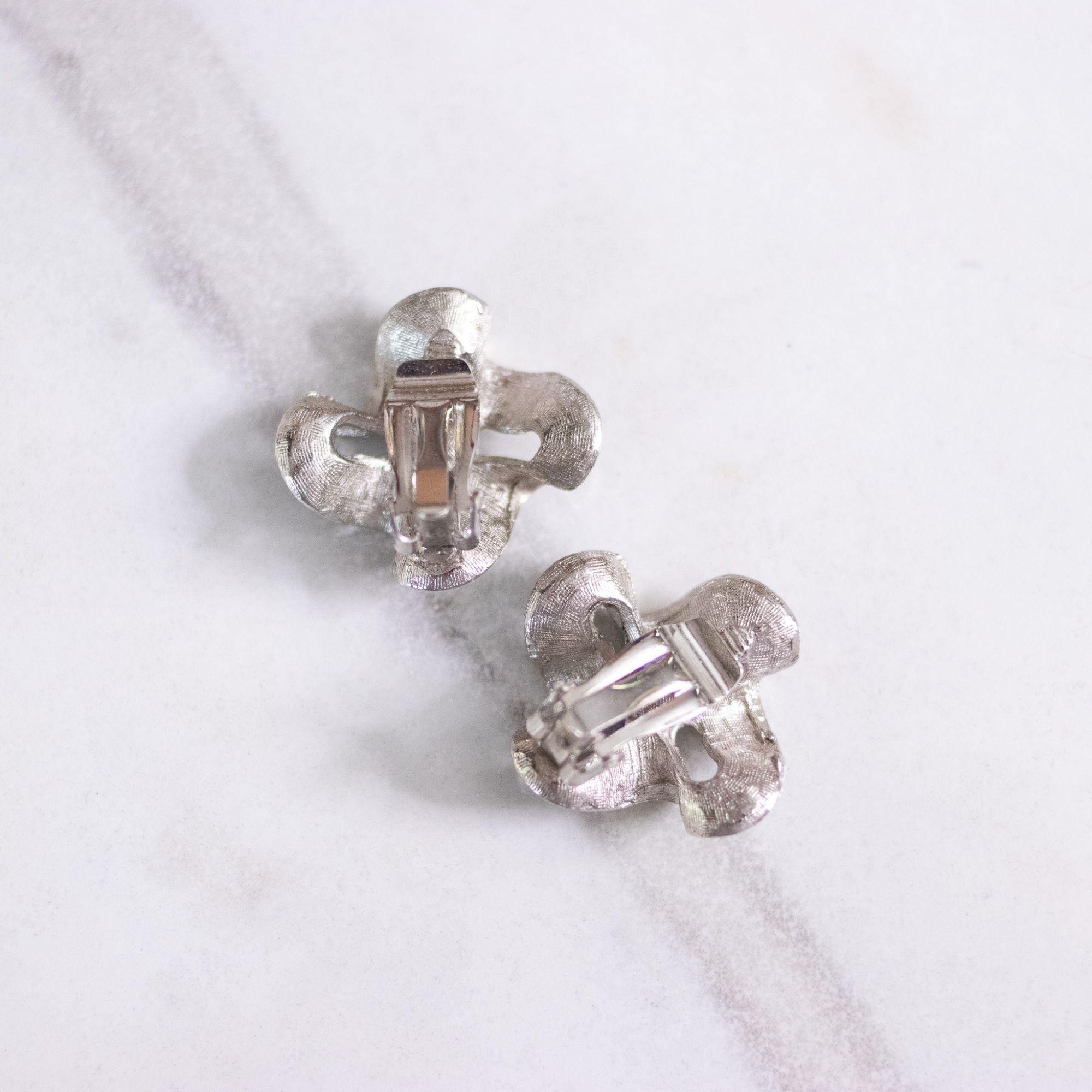 Vintage Silver Crinkle Earrings with Blue Aurora Rhinestones by Unsigned Beauty - Vintage Meet Modern Vintage Jewelry - Chicago, Illinois - #oldhollywoodglamour #vintagemeetmodern #designervintage #jewelrybox #antiquejewelry #vintagejewelry