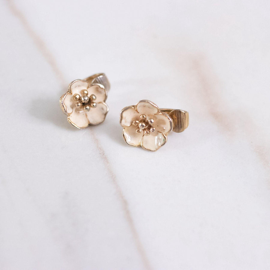 Vintage Petite Cream Dogwood Flower Earrings by Unsigned Beauty - Vintage Meet Modern Vintage Jewelry - Chicago, Illinois - #oldhollywoodglamour #vintagemeetmodern #designervintage #jewelrybox #antiquejewelry #vintagejewelry