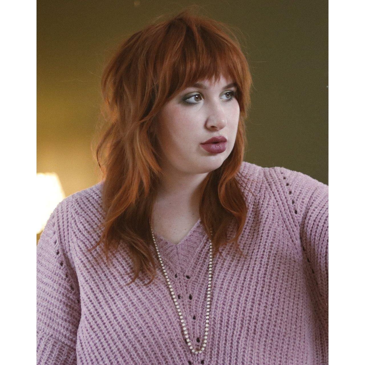 Vintage Milk Glass Rhinestone Single Strand Necklace by Unsigned Beauty - Vintage Meet Modern Vintage Jewelry - Chicago, Illinois - #oldhollywoodglamour #vintagemeetmodern #designervintage #jewelrybox #antiquejewelry #vintagejewelry