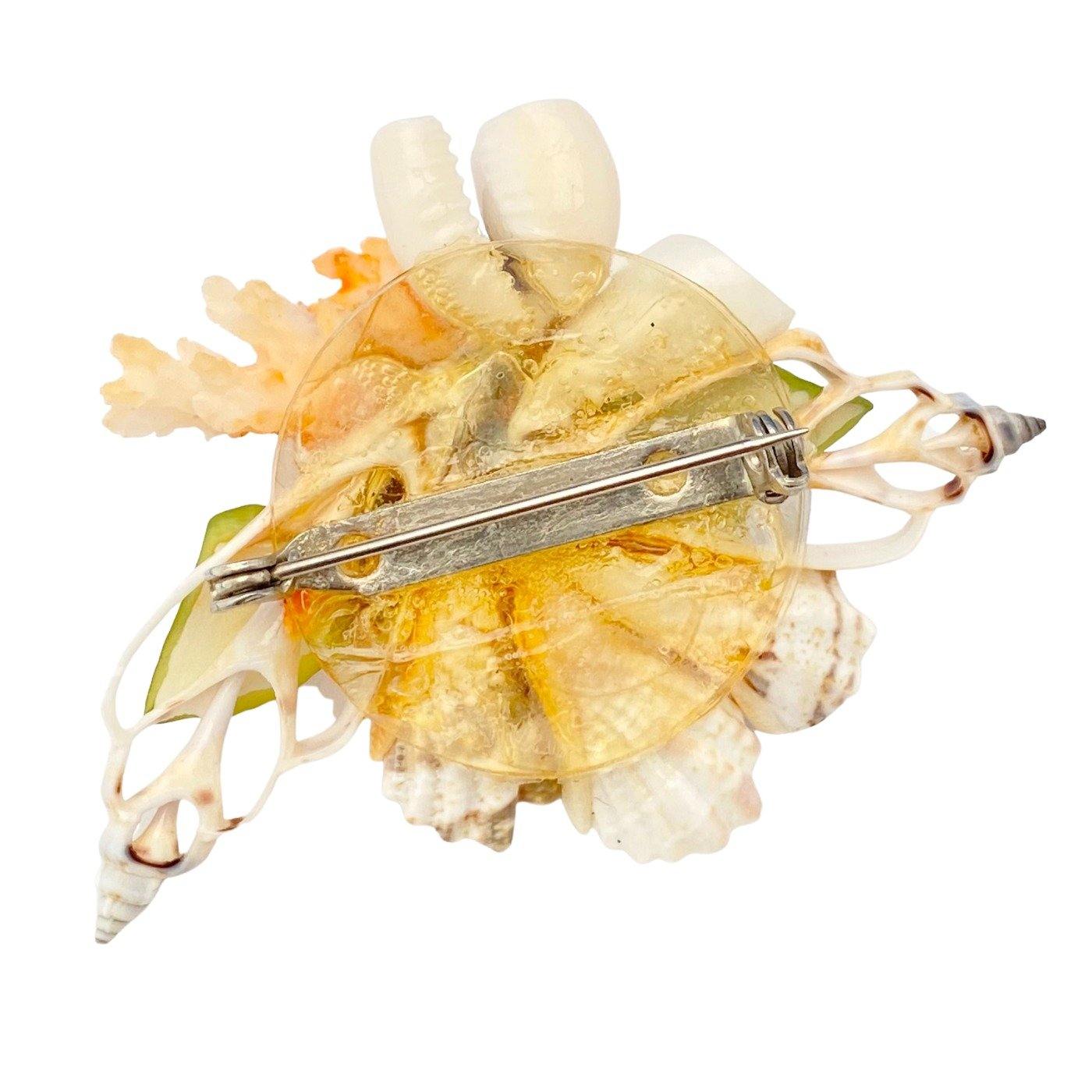 Vintage Seashell Brooch by Unsigned Beauty - Vintage Meet Modern Vintage Jewelry - Chicago, Illinois - #oldhollywoodglamour #vintagemeetmodern #designervintage #jewelrybox #antiquejewelry #vintagejewelry