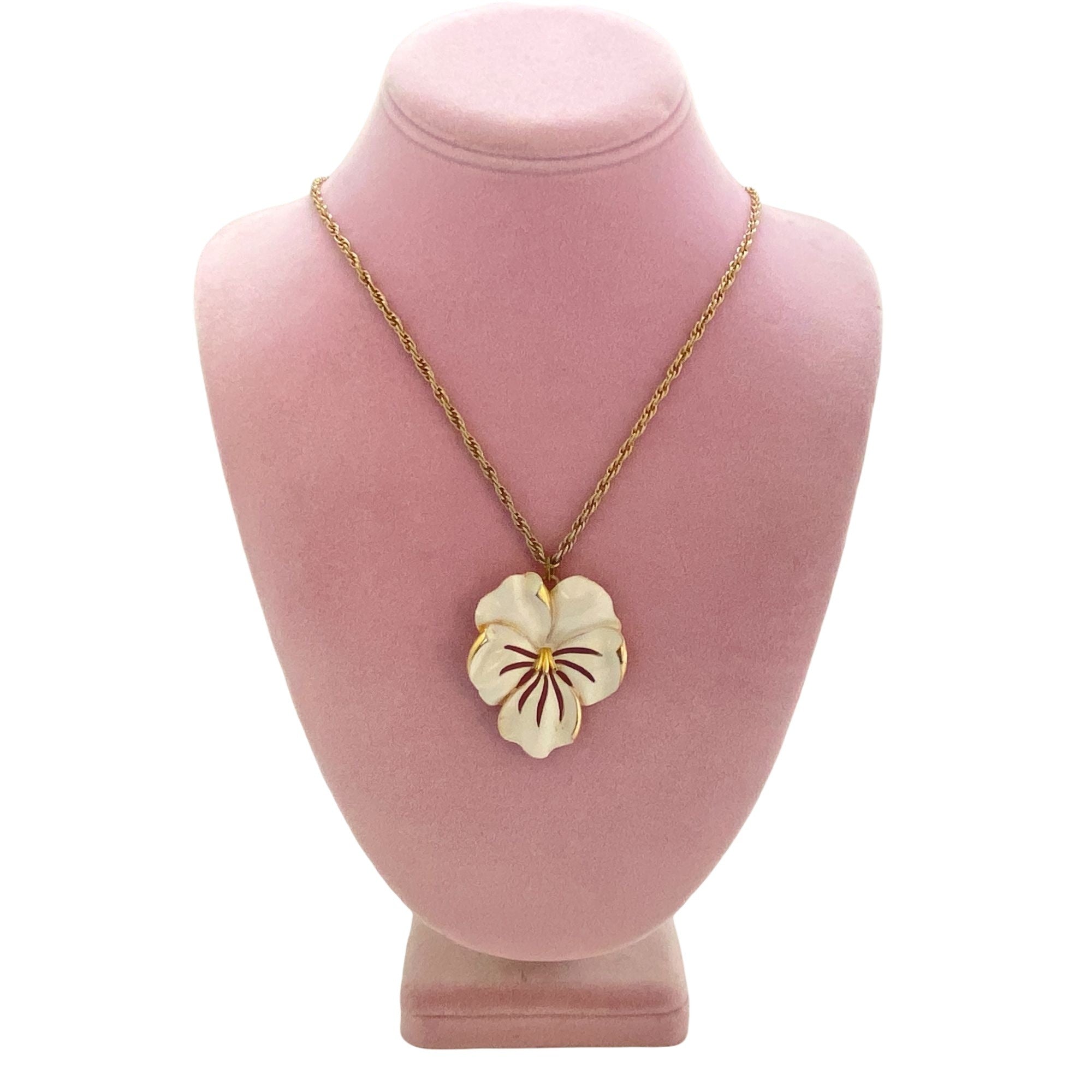 Vintage White and Gold Pansy Necklace by Unsigned Beauty - Vintage Meet Modern Vintage Jewelry - Chicago, Illinois - #oldhollywoodglamour #vintagemeetmodern #designervintage #jewelrybox #antiquejewelry #vintagejewelry