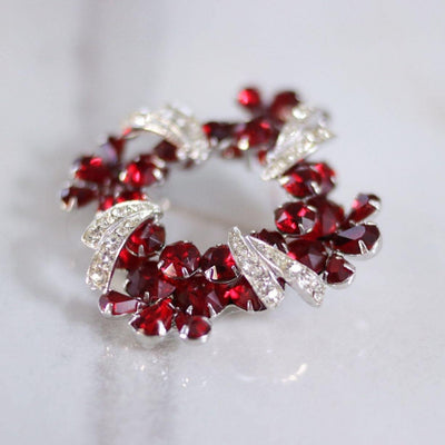 Vintage Weiss Red Rhinestone and Diamante Brooch by Weiss - Vintage Meet Modern Vintage Jewelry - Chicago, Illinois - #oldhollywoodglamour #vintagemeetmodern #designervintage #jewelrybox #antiquejewelry #vintagejewelry