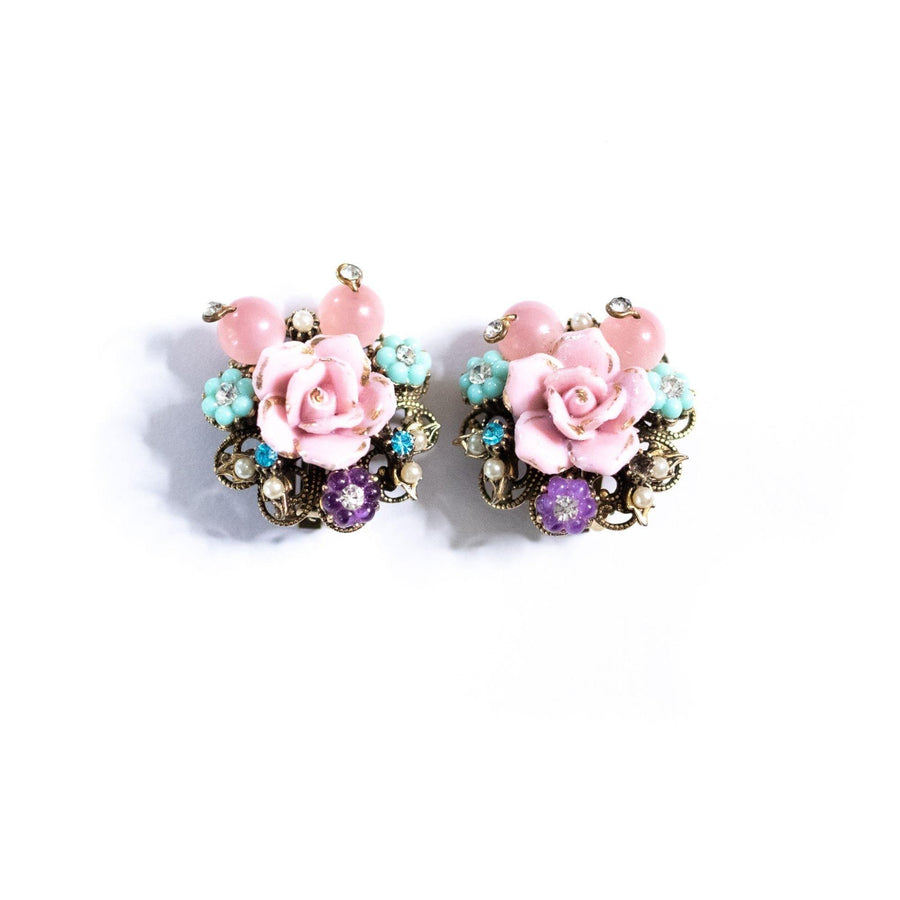 Vintage Pink Porcelain Rose Earrings by Unsigned Beauty - Vintage Meet Modern Vintage Jewelry - Chicago, Illinois - #oldhollywoodglamour #vintagemeetmodern #designervintage #jewelrybox #antiquejewelry #vintagejewelry