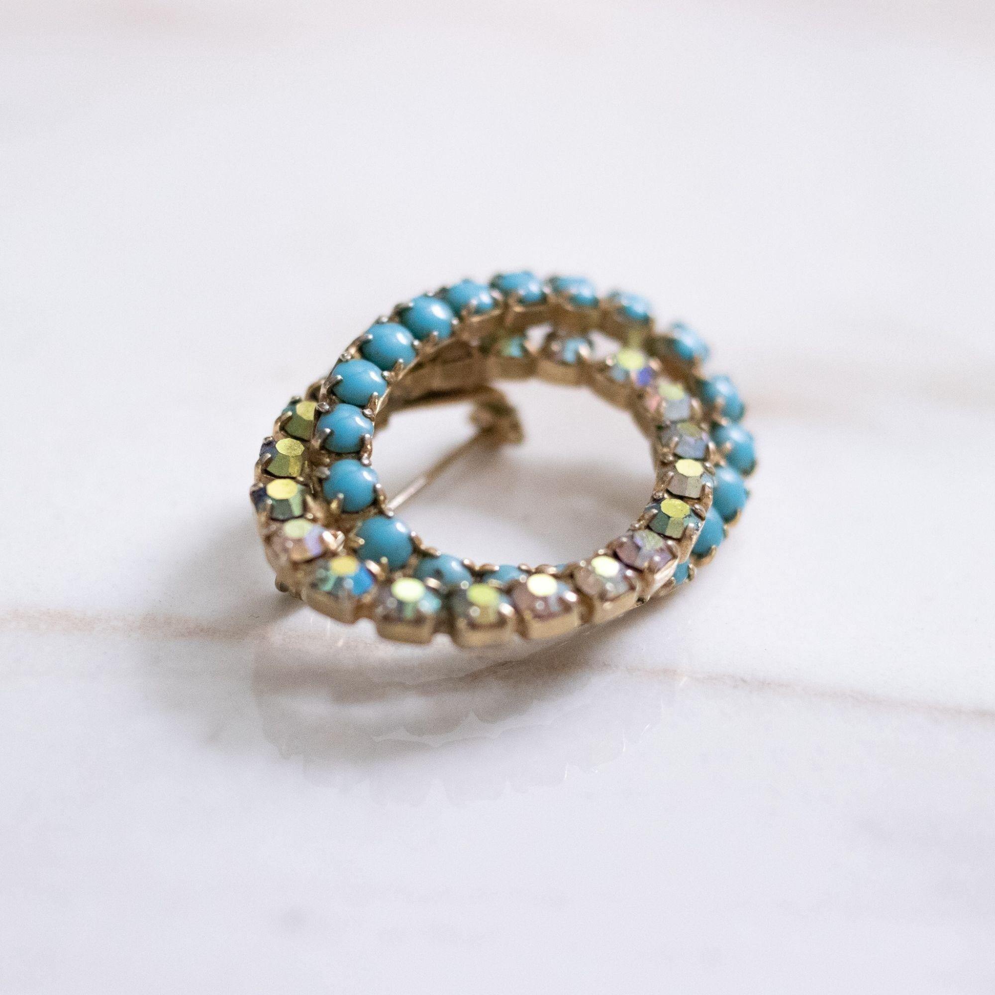 Vintage Turquoise Milk Glass and Aurora Borealis Brooch by Unsigned Beauty - Vintage Meet Modern Vintage Jewelry - Chicago, Illinois - #oldhollywoodglamour #vintagemeetmodern #designervintage #jewelrybox #antiquejewelry #vintagejewelry