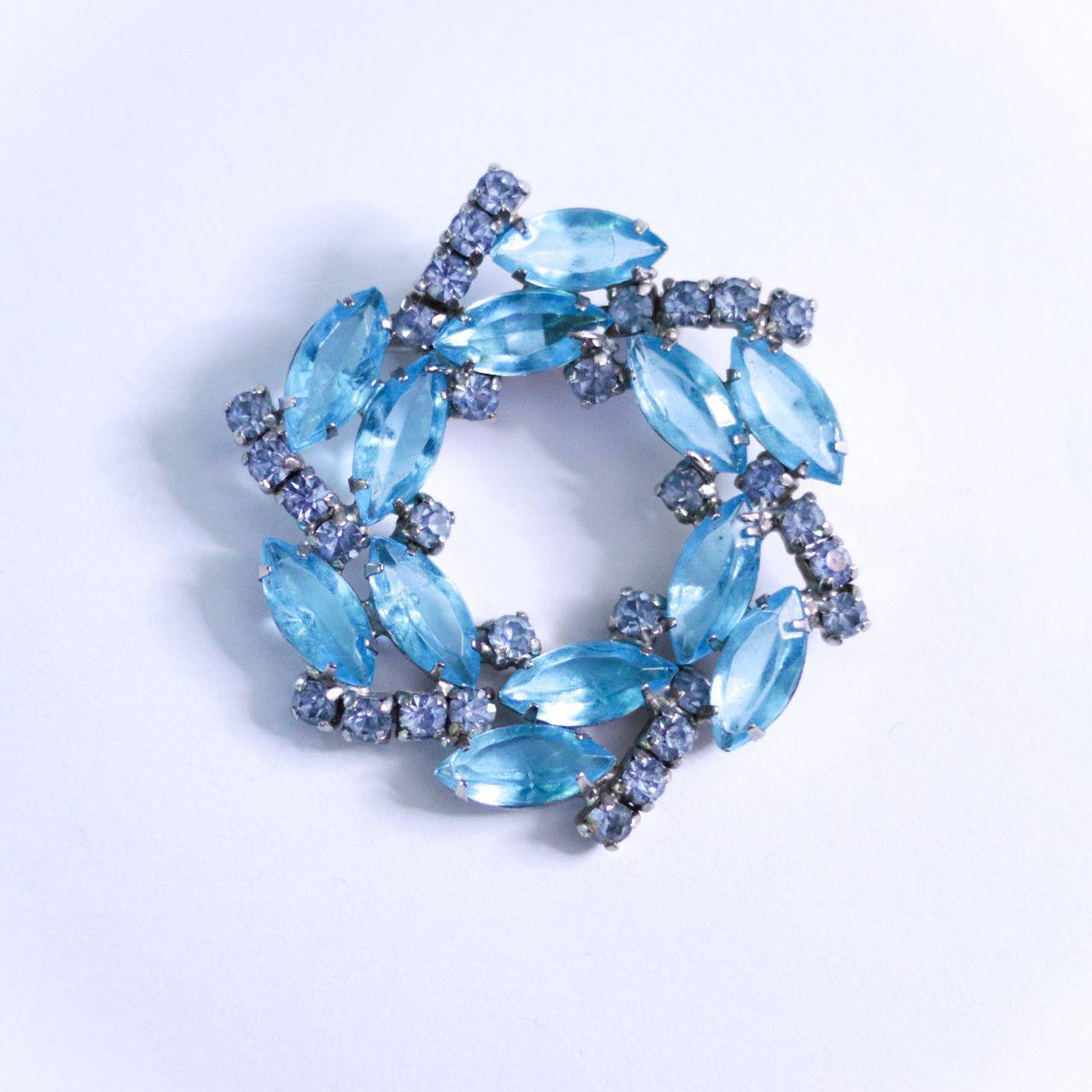 Vintage Light Blue Rhinestone Navette and Diamante Rhinestone Brooch by Unsigned Beauty - Vintage Meet Modern Vintage Jewelry - Chicago, Illinois - #oldhollywoodglamour #vintagemeetmodern #designervintage #jewelrybox #antiquejewelry #vintagejewelry