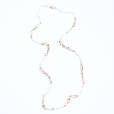 Vintage White and Gold Link Minimalist Chain Necklace by Vintage Meet Modern - Vintage Meet Modern Vintage Jewelry - Chicago, Illinois - #oldhollywoodglamour #vintagemeetmodern #designervintage #jewelrybox #antiquejewelry #vintagejewelry
