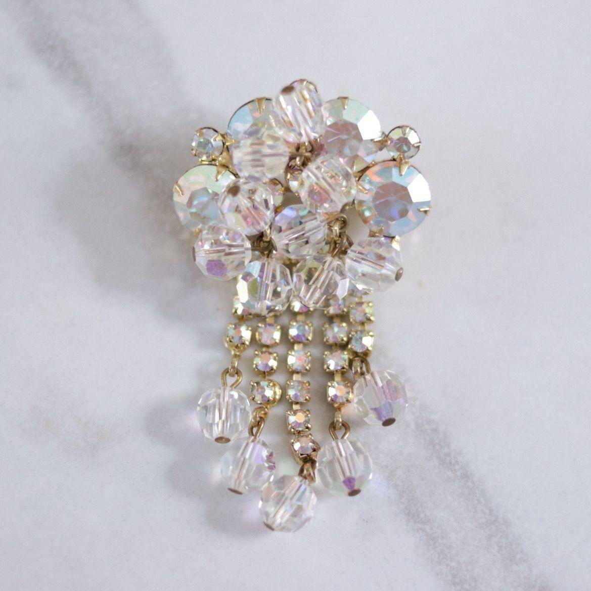 Vintage Juliana Sparkly Aurora Borealis Cha Cha Brooch Pendant by Juliana - Vintage Meet Modern Vintage Jewelry - Chicago, Illinois - #oldhollywoodglamour #vintagemeetmodern #designervintage #jewelrybox #antiquejewelry #vintagejewelry