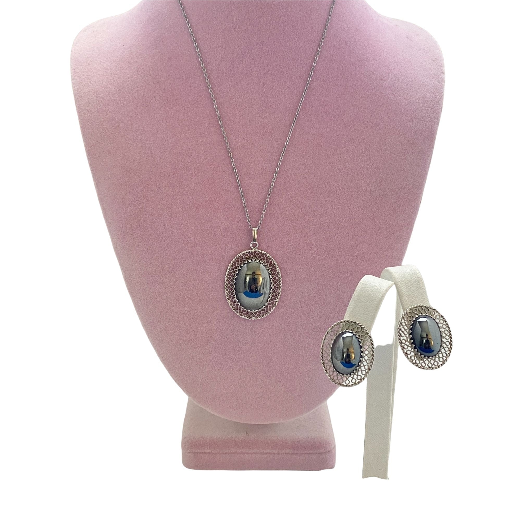 Vintage Whiting and Davis Silver Hematite Pendant Necklace by Whiting and Davis - Vintage Meet Modern Vintage Jewelry - Chicago, Illinois - #oldhollywoodglamour #vintagemeetmodern #designervintage #jewelrybox #antiquejewelry #vintagejewelry