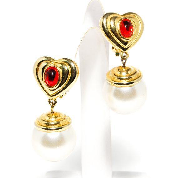 Pearl and Heart Earrings by Vintage Meet Modern - Vintage Meet Modern Vintage Jewelry - Chicago, Illinois - #oldhollywoodglamour #vintagemeetmodern #designervintage #jewelrybox #antiquejewelry #vintagejewelry